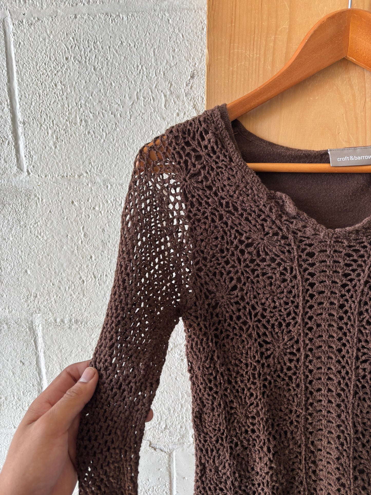 Brown Crochet Long Sleeve : XL