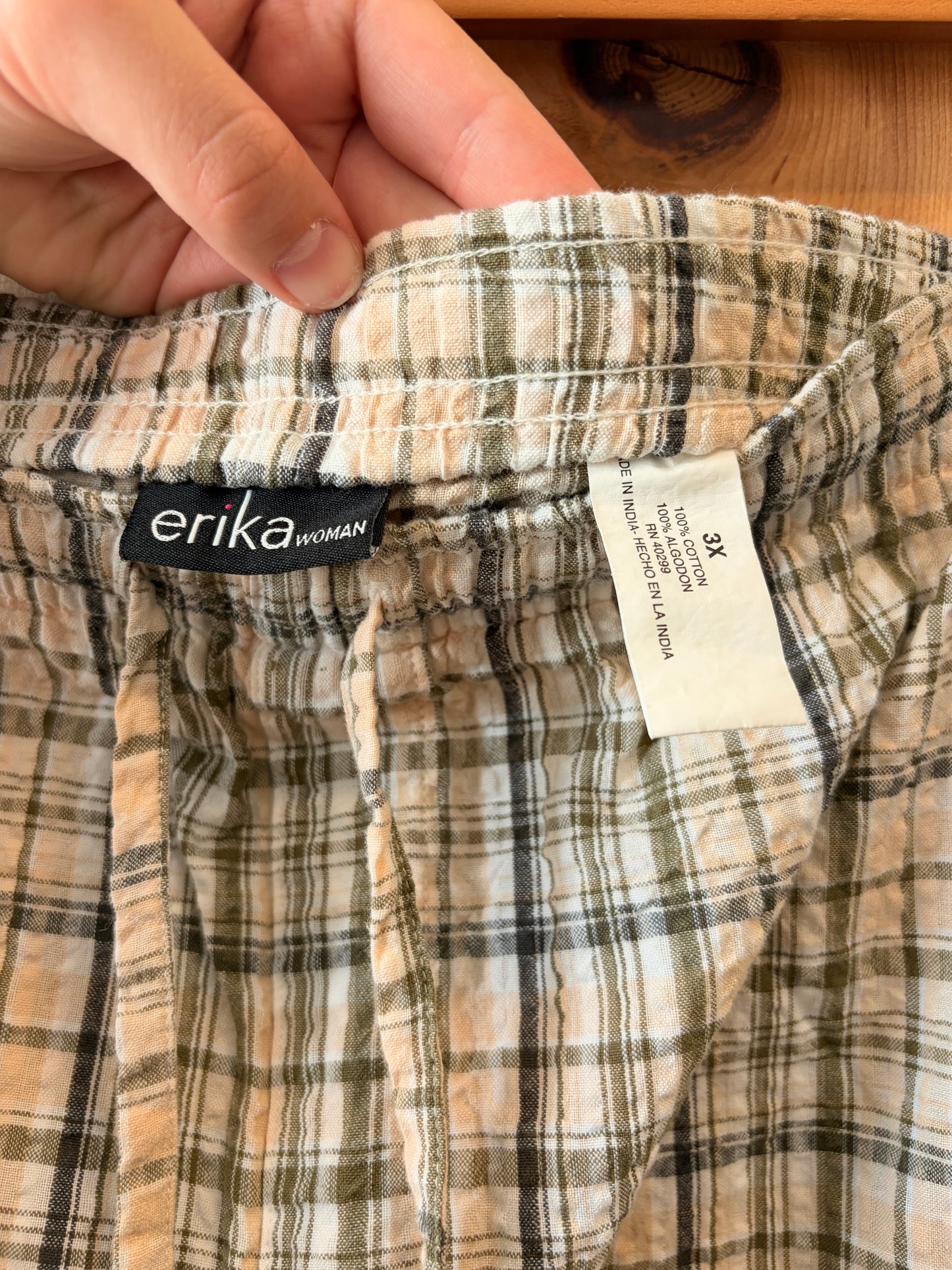 Erika Plaid Capris : 3X
