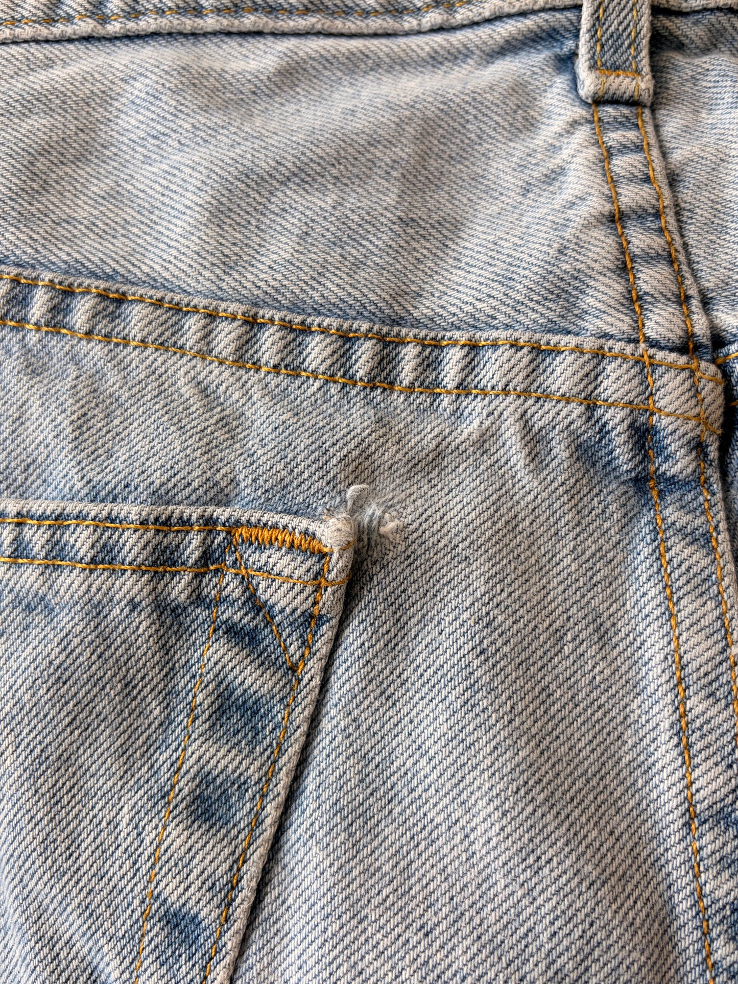 Y2K Light Wash Levi’s : 38x30