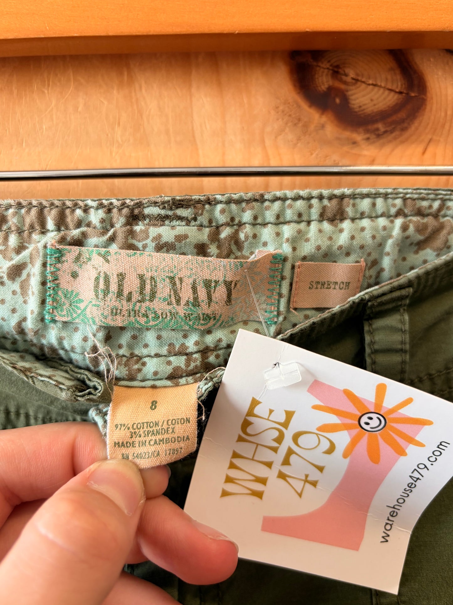 Green Old Navy Cargo Pants : 8