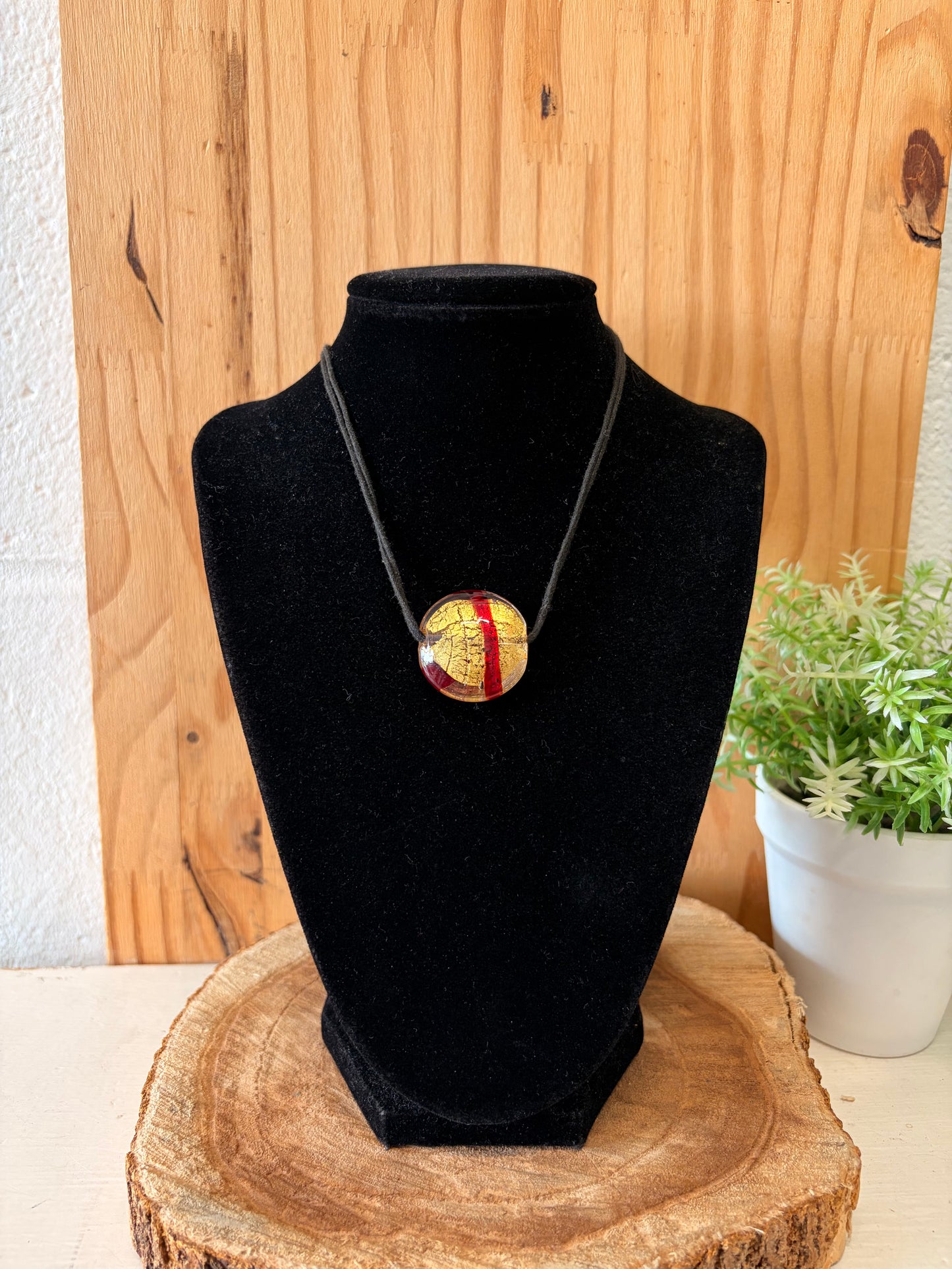 Red & Gold Glass Pendant Choker Necklace