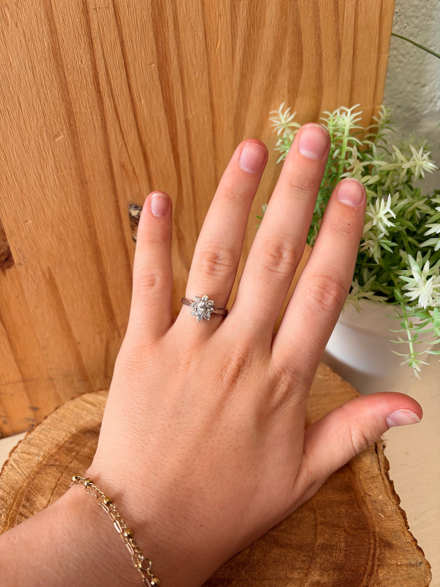925 Silver Floral Ring : Size 6.75