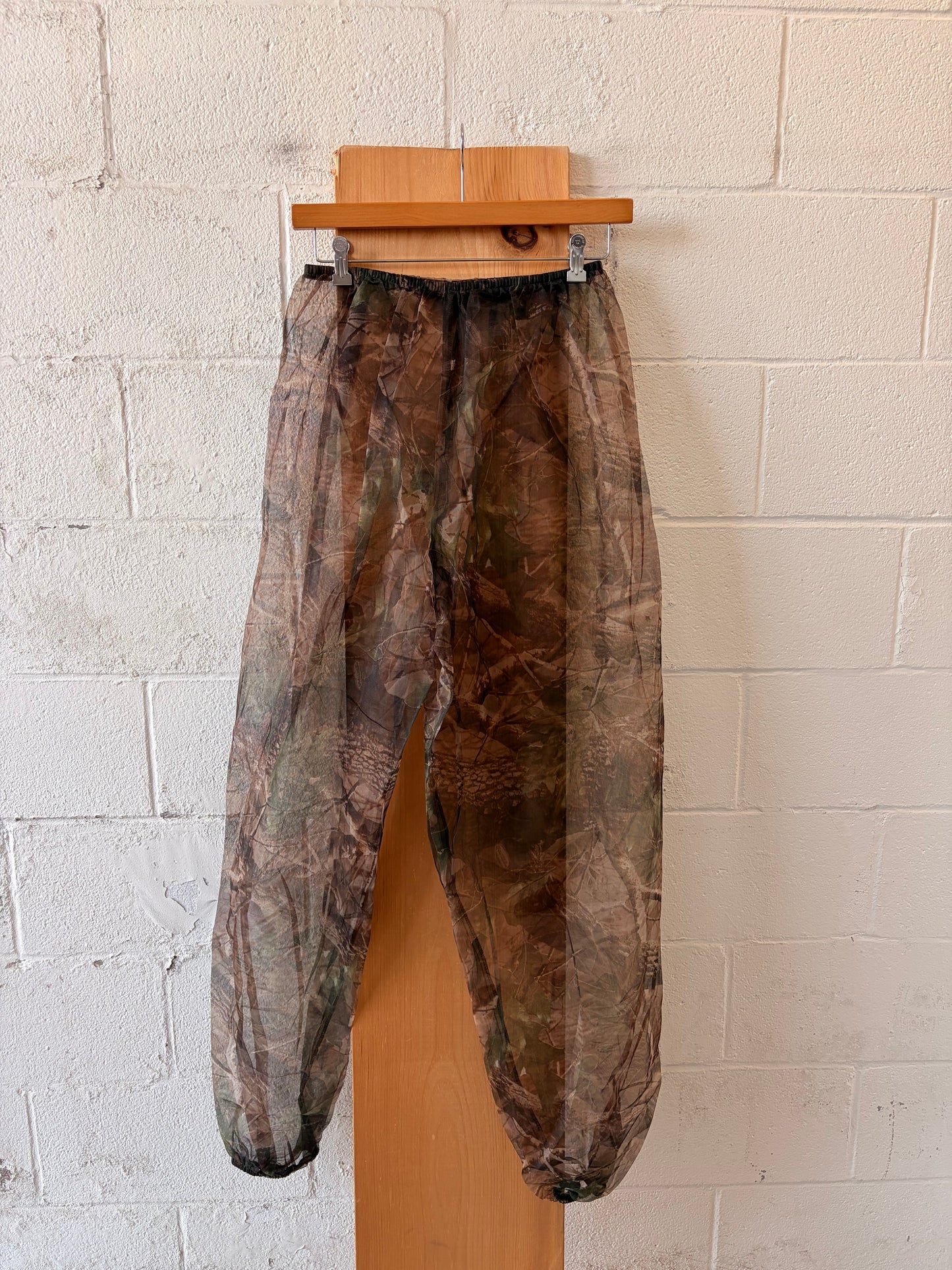Sheer Mesh Camo Pants : L