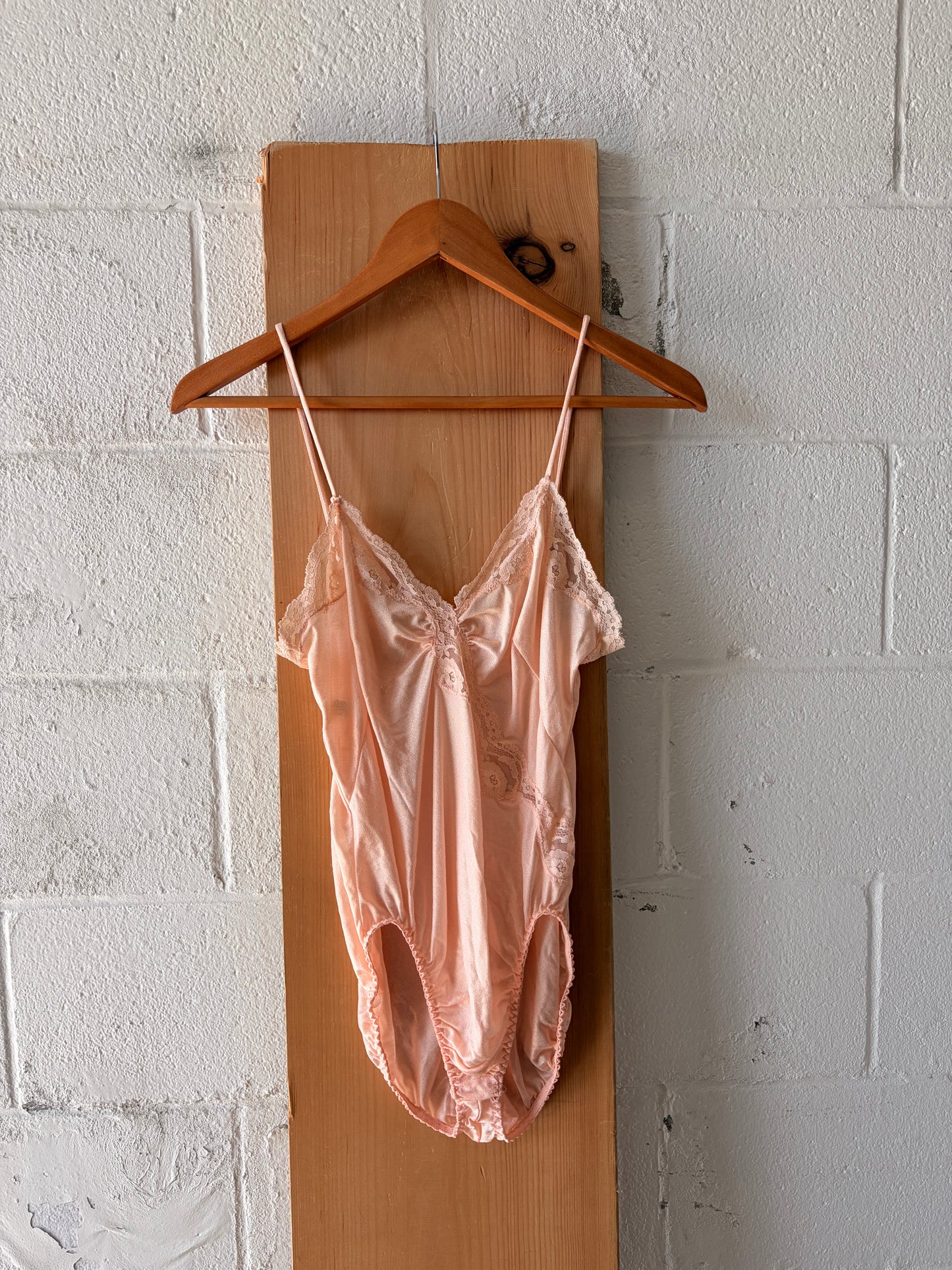 Vtg Baby Pink Bodysuit : M