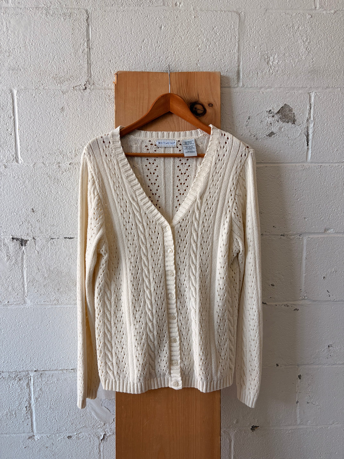 Classic Cream Knit Cardigan : L