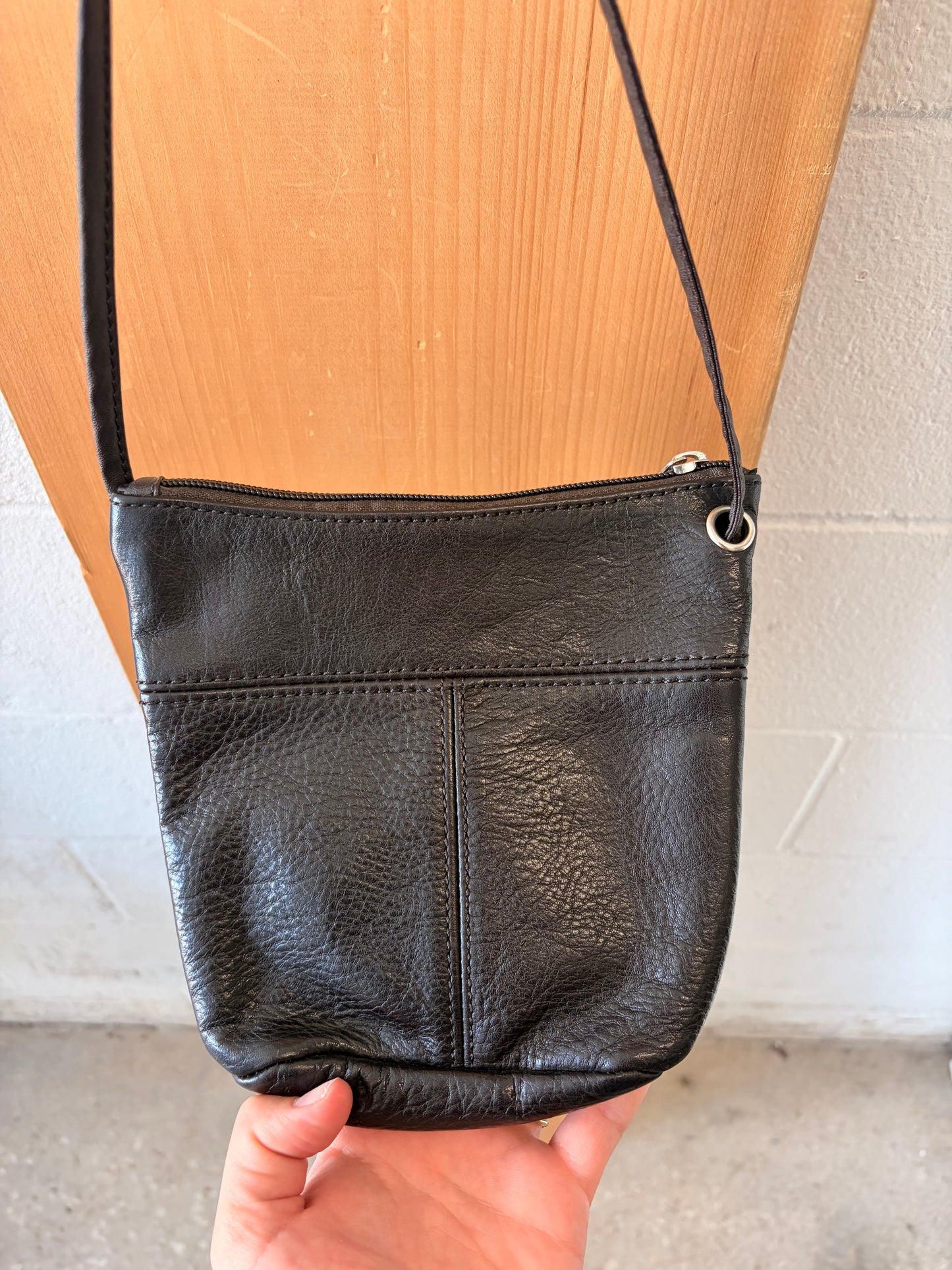 Wilson’s Leather Crossbody Purse