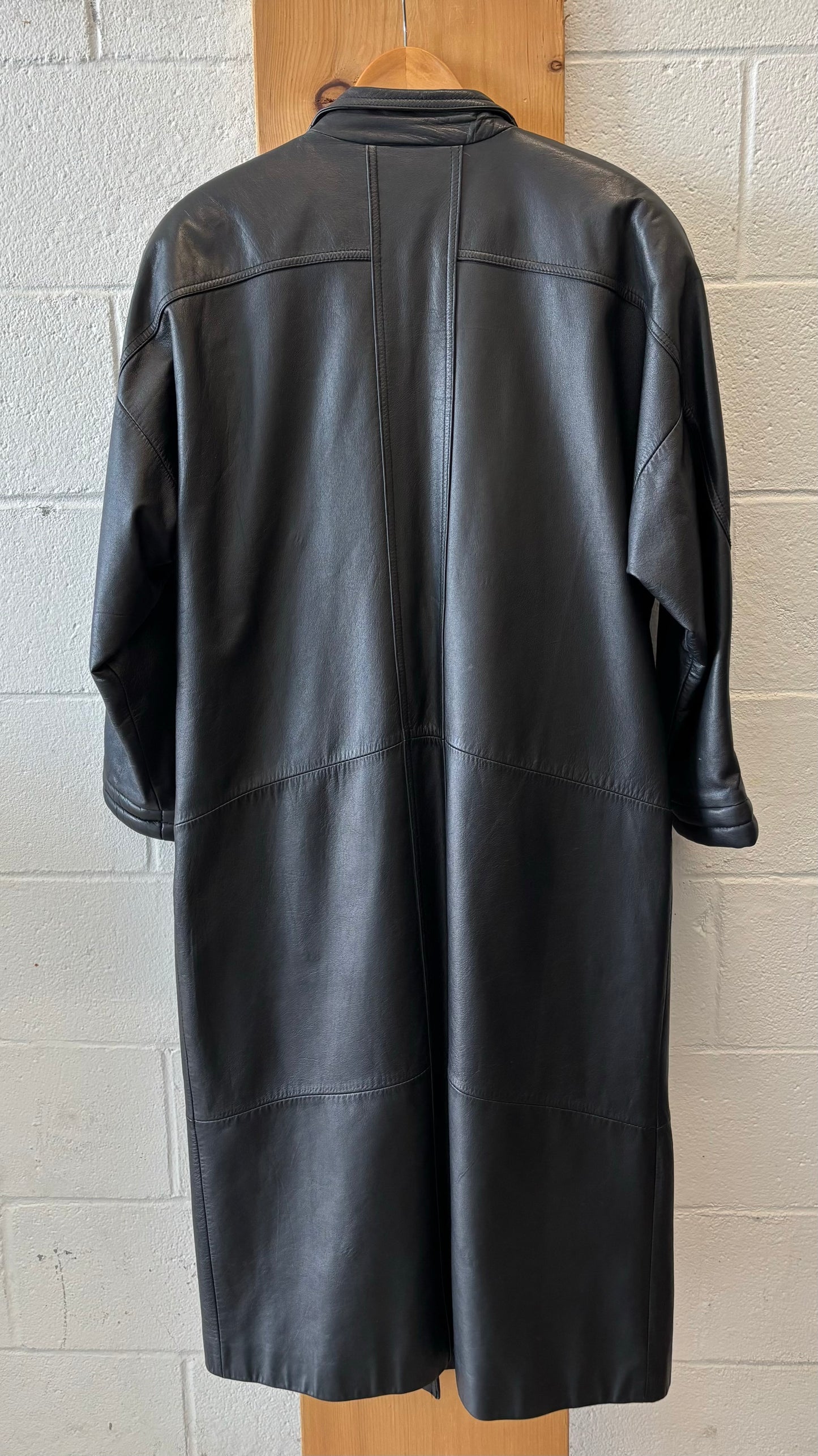 Vtg Black Leather Trench Coat : S (Local Pick Up Only)