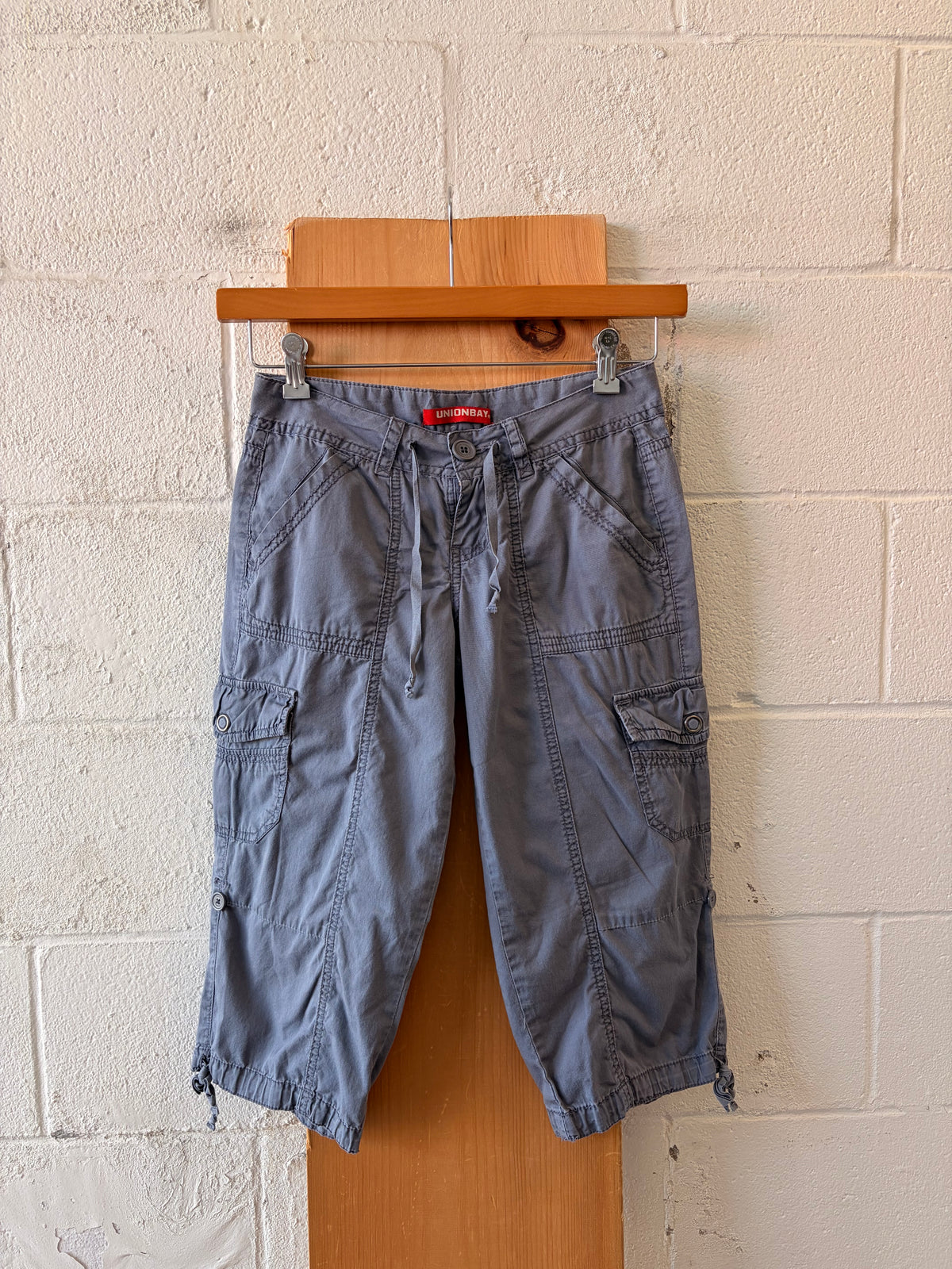 Union Bay Gray Cargo Capris : 3