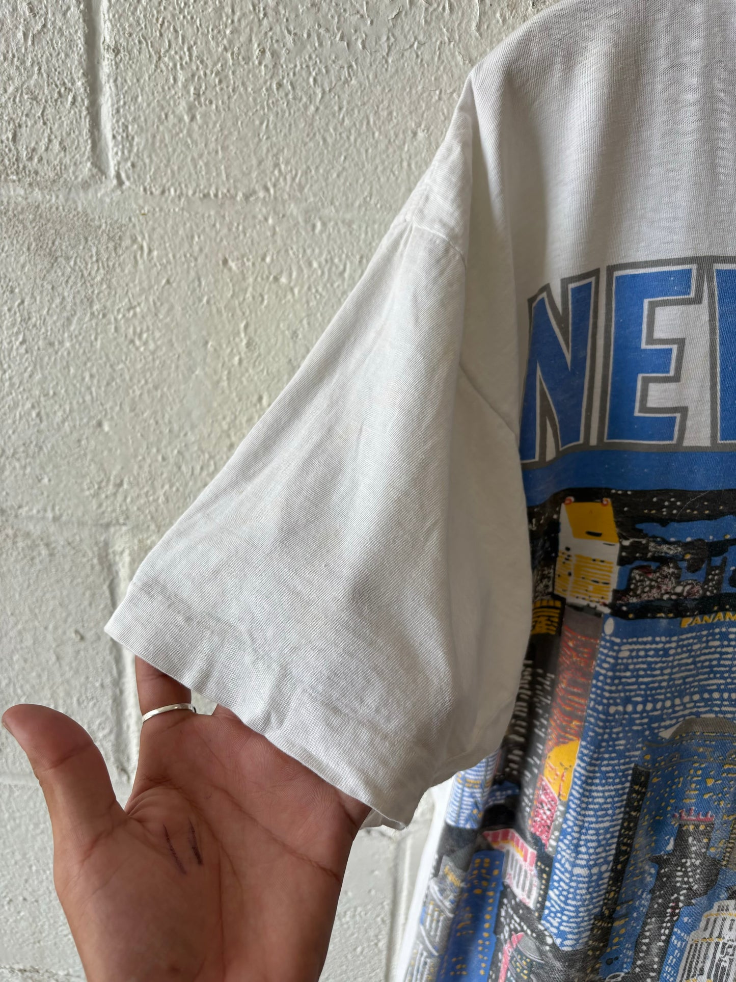 Vtg Single Stitch Worn New York Tee : XL
