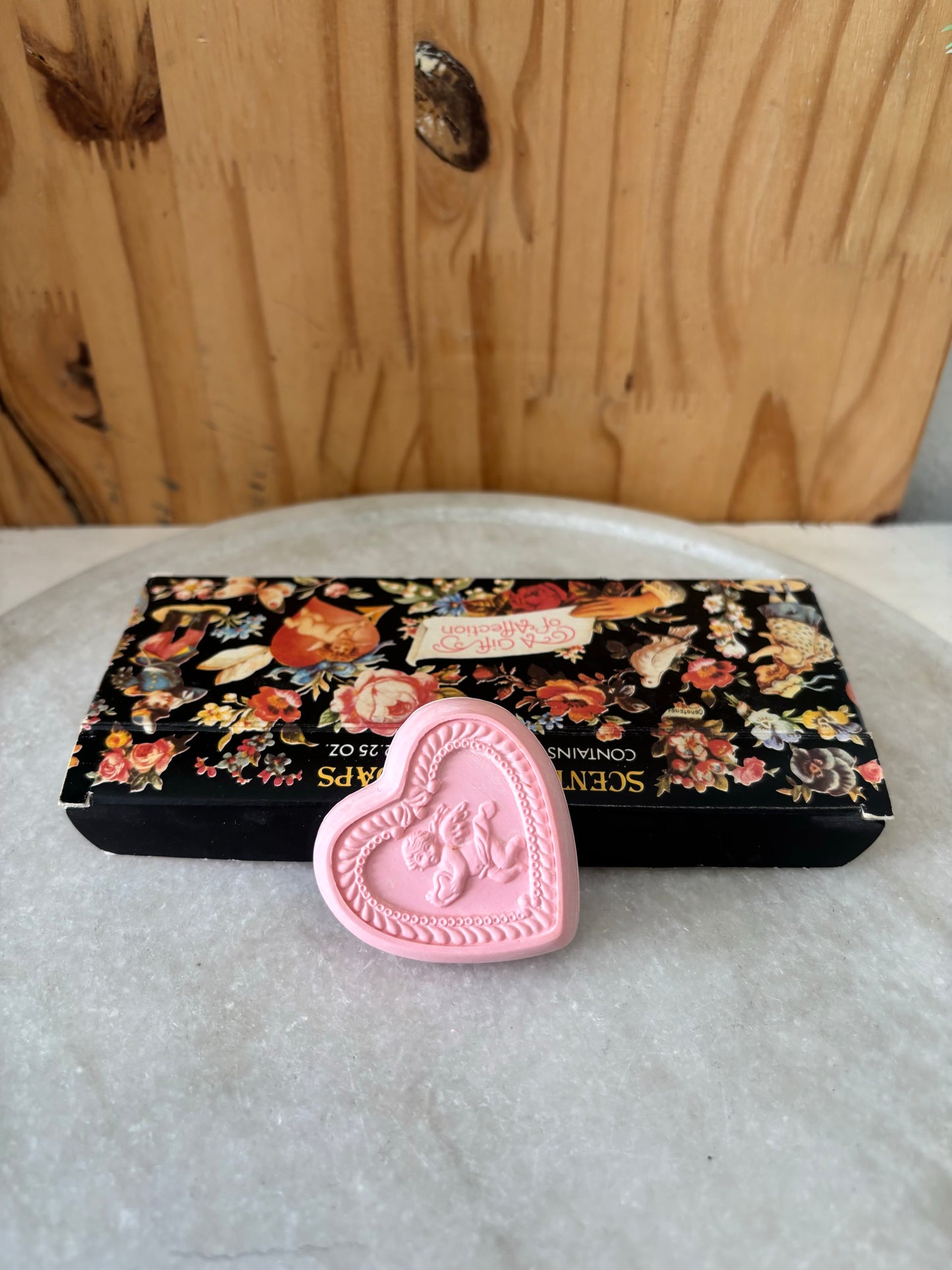 Vtg Avon Soaps