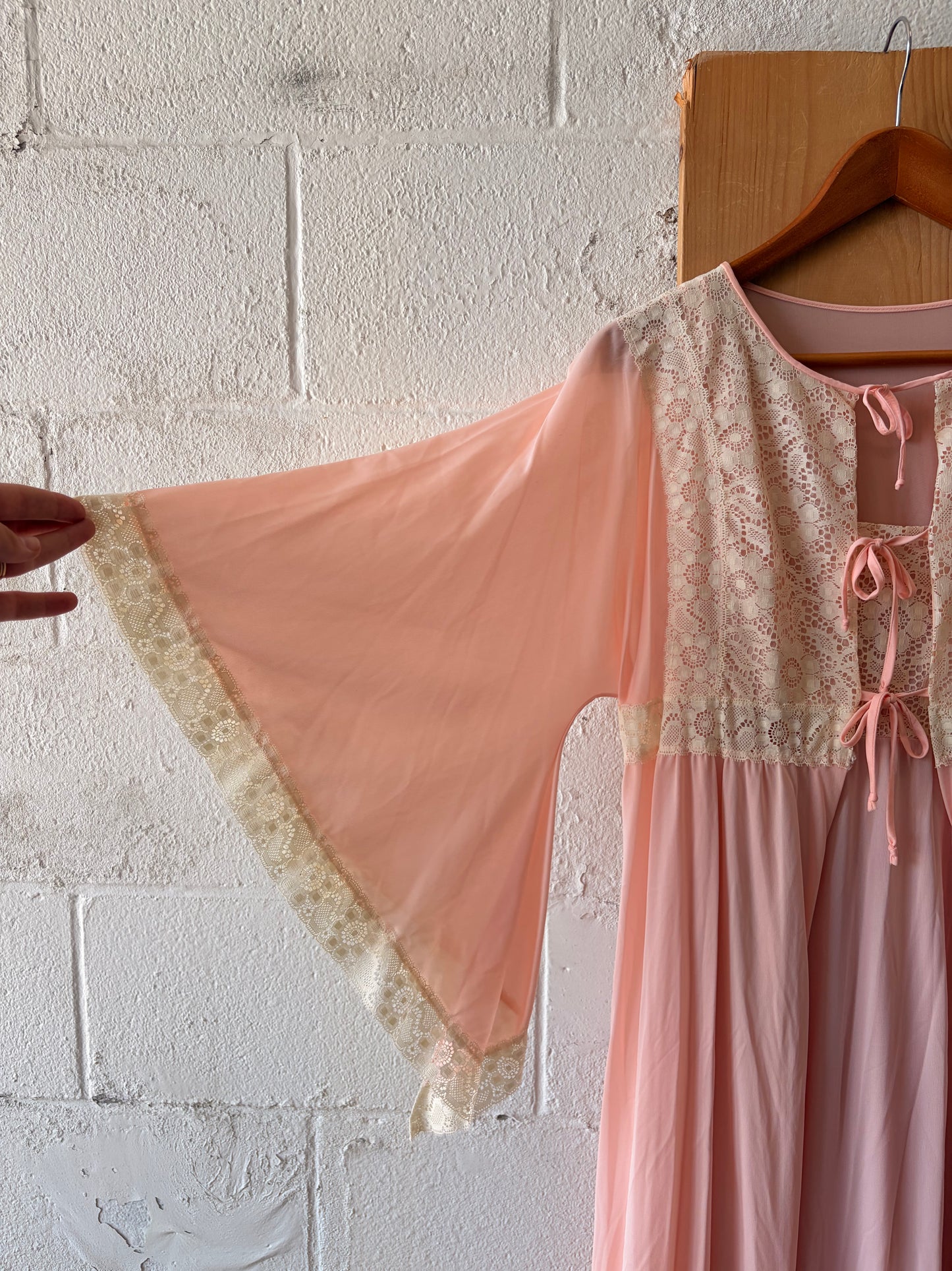Vtg Pink & White Lace Peignoir Set : M/L
