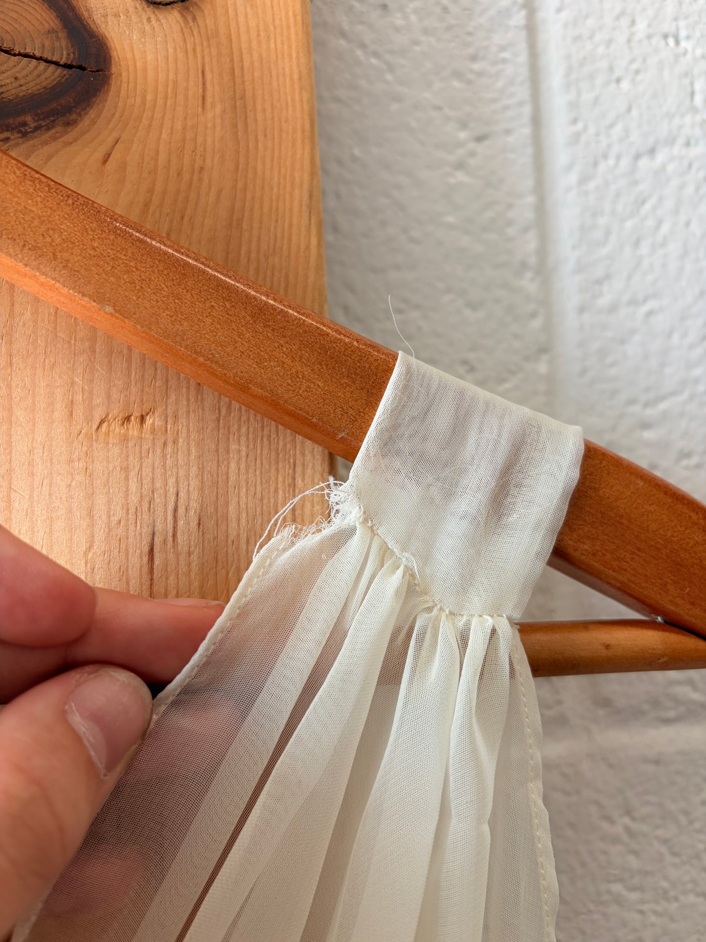 Vtg Circa 2000 Ivory Slip Dress : L
