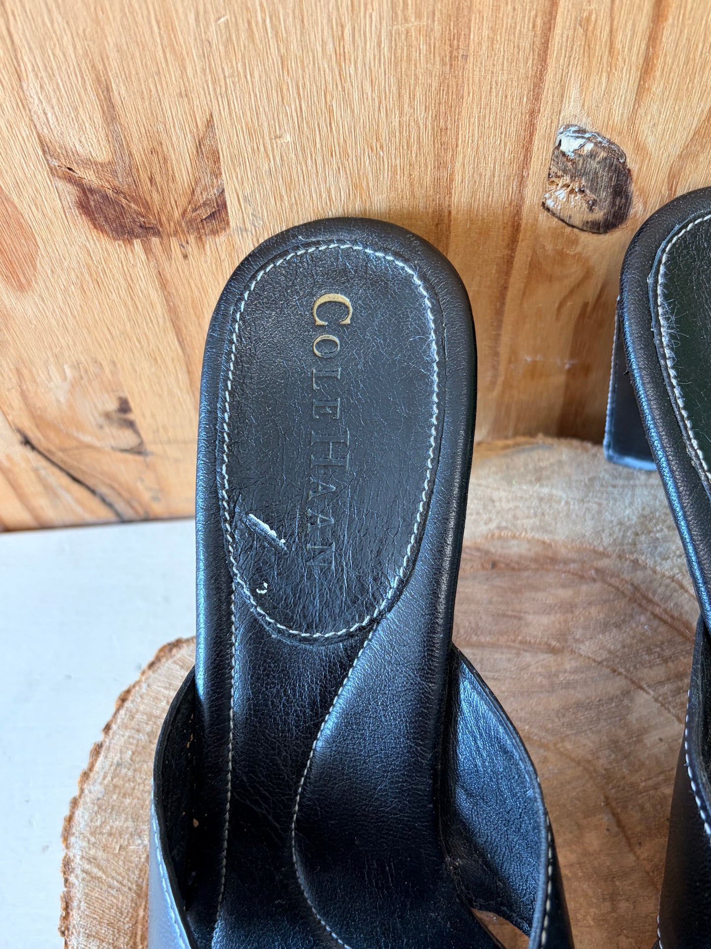 Black & White Stitched Heels : Size 7