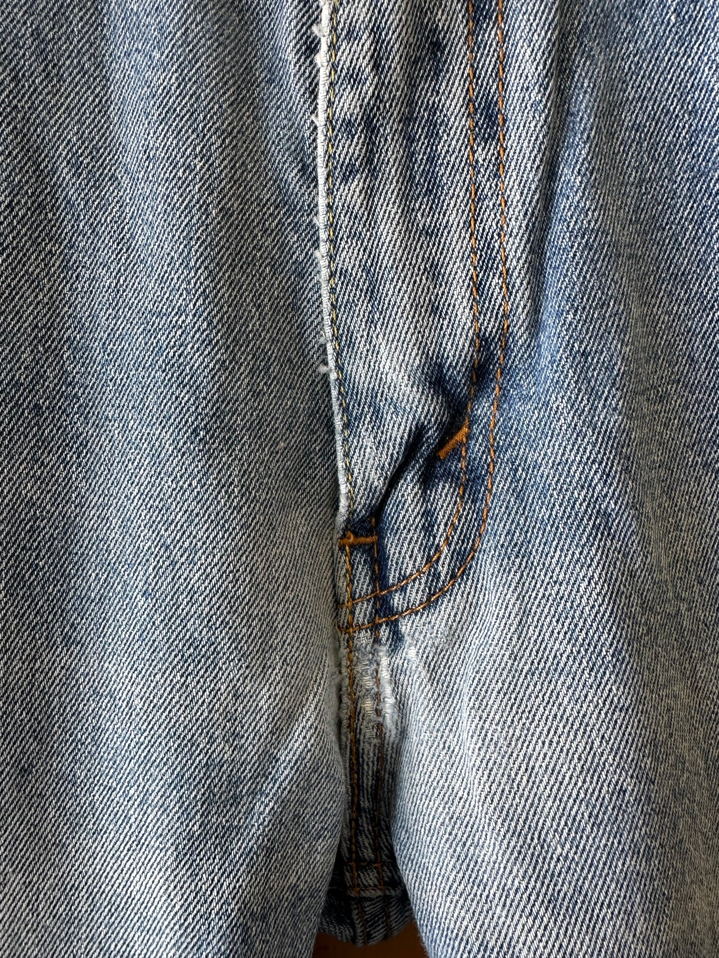 Levi’s 505s : 34” W