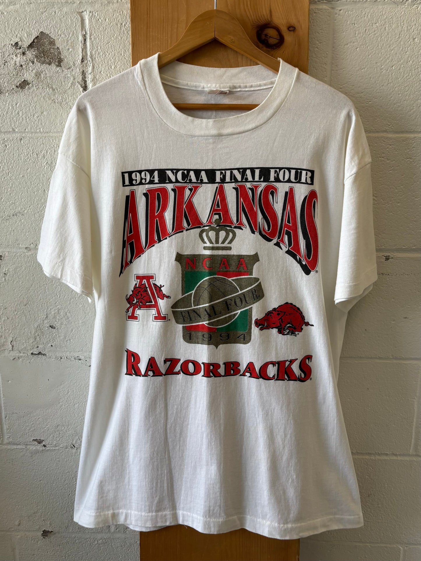 Vtg 90’s Arkansas Single Stitch Tee : XL