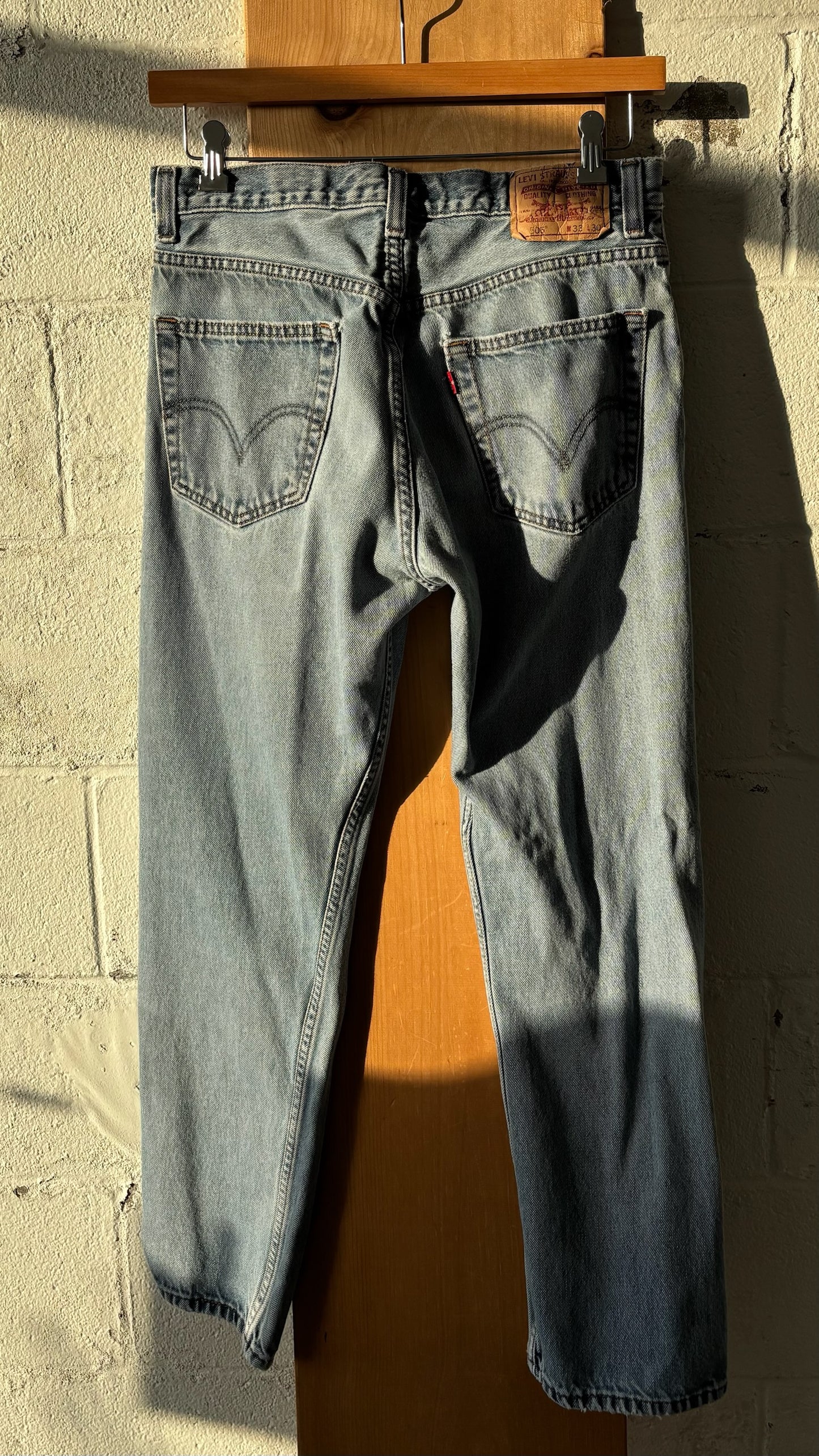 Levi’s 505 Jeans : 32” W