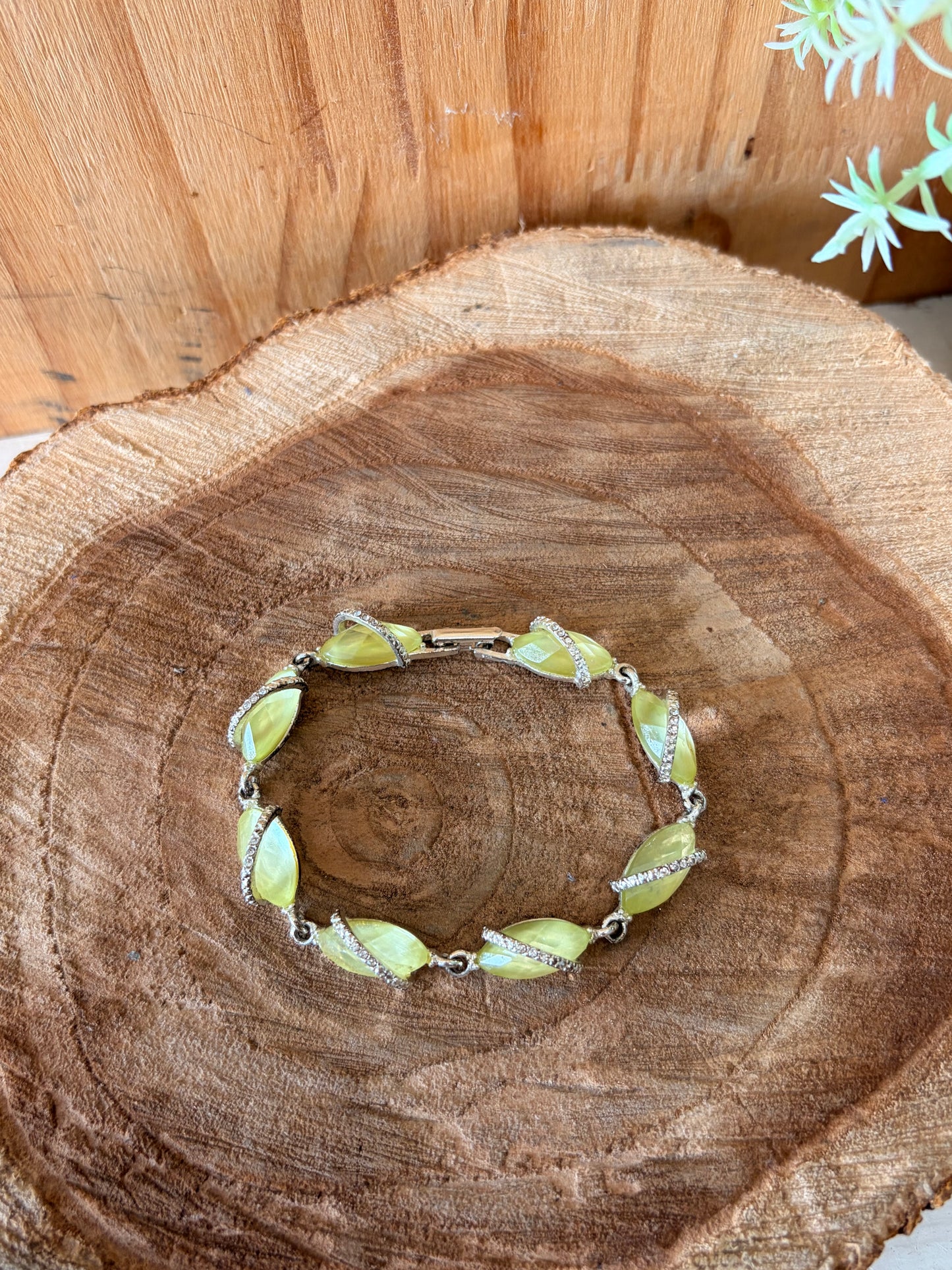 Vtg Yellow Avon Bracelet