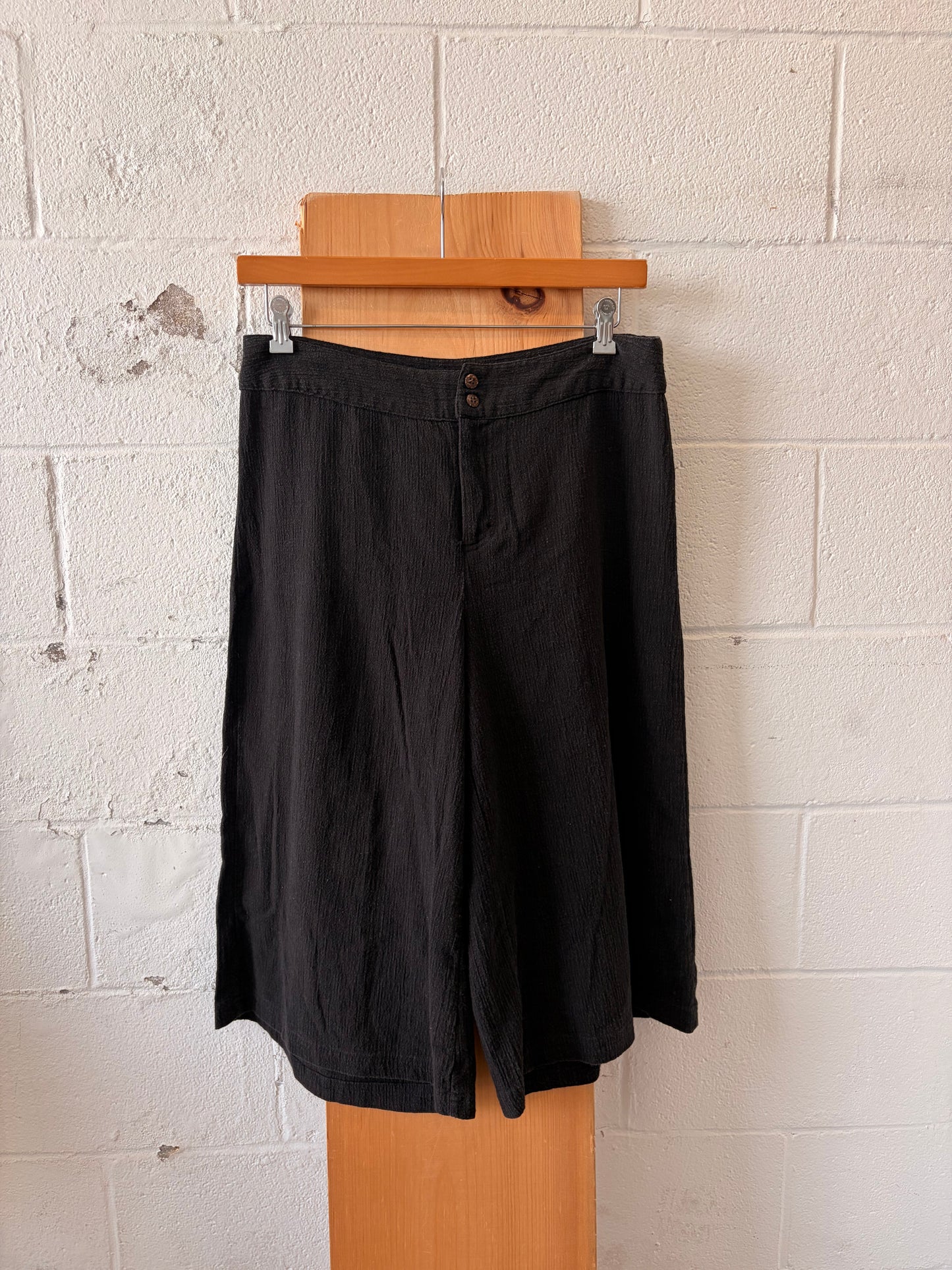 Wide Leg Linen Blend Capris : 12