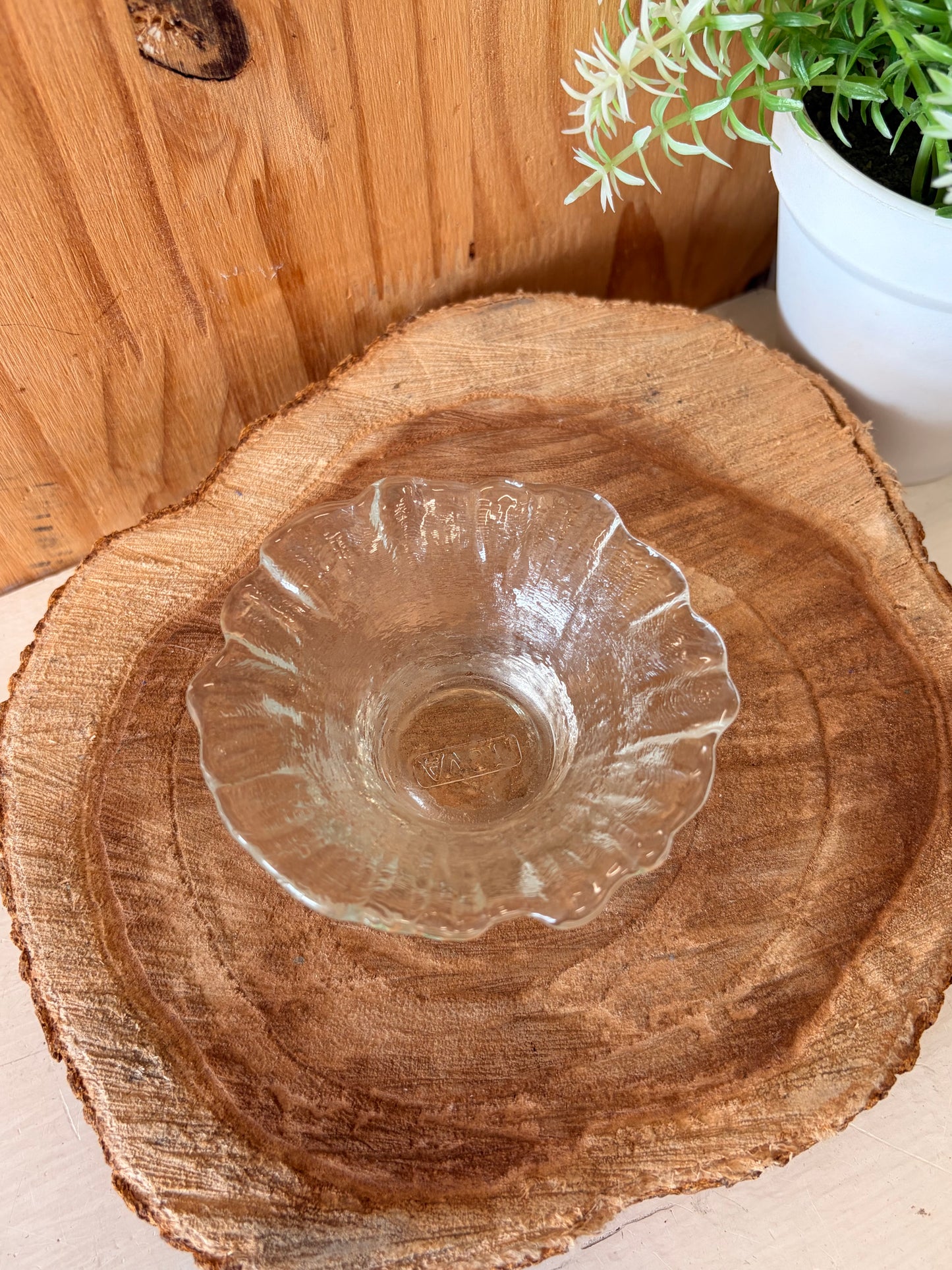 Vtg Avon Ruffles Edge Candle Holder (Local Pick Up Only)