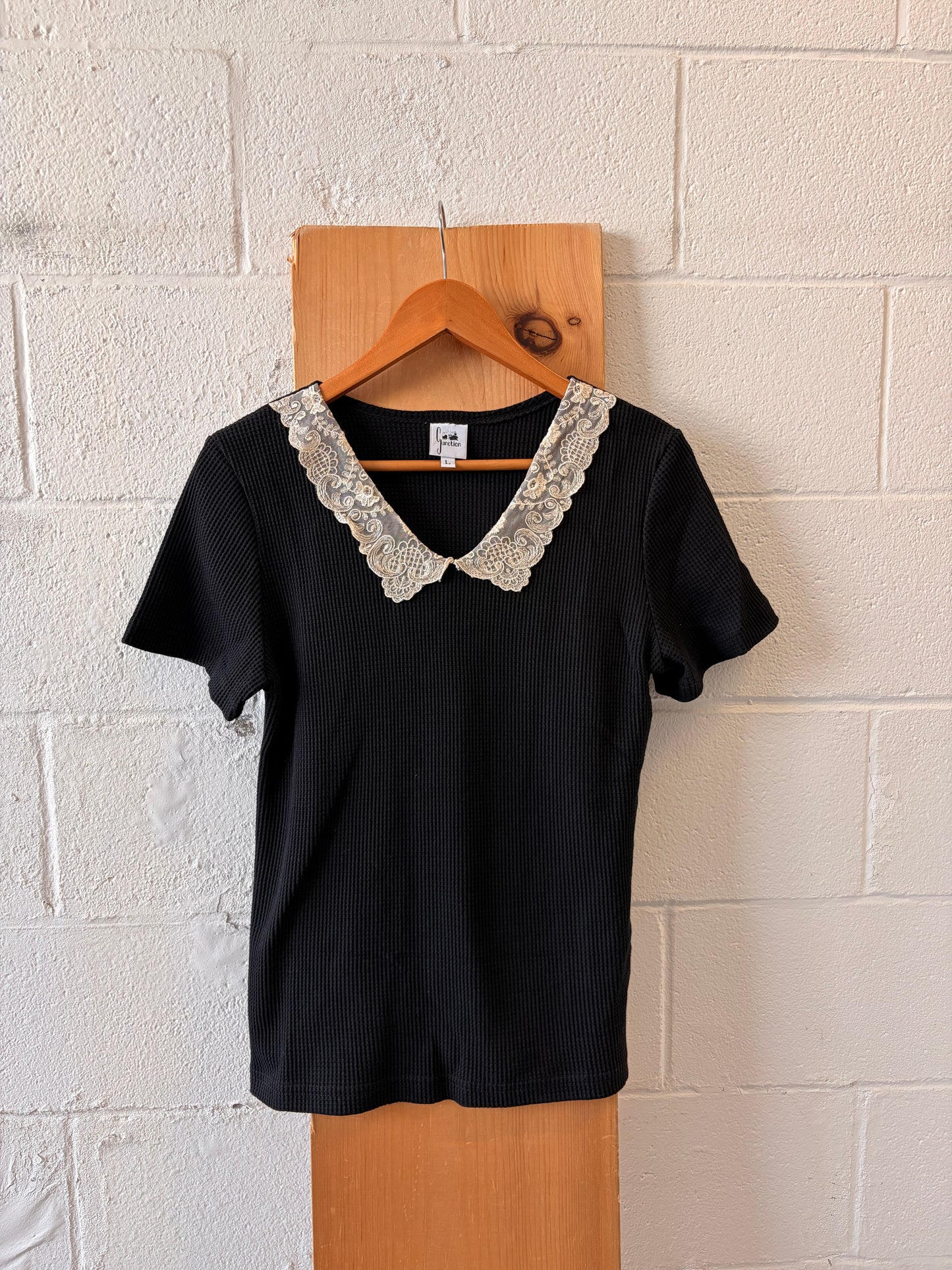 Lace Trimmed Waffle Knit Tee : L