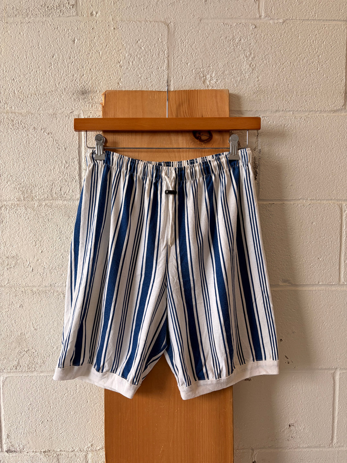 Vtg Blue & White Striped Shorts : L