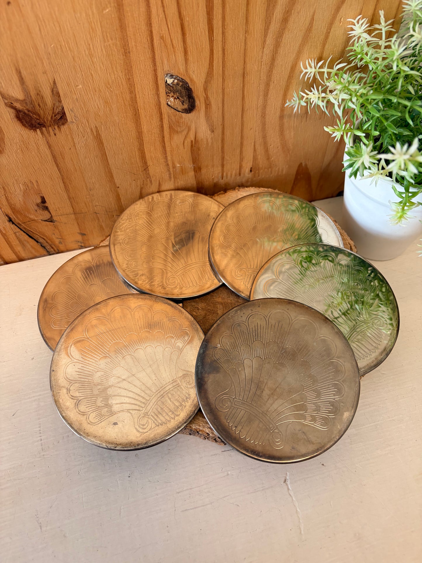 Vtg Metal Seashell Coaster Set (Local Pickup Only)
