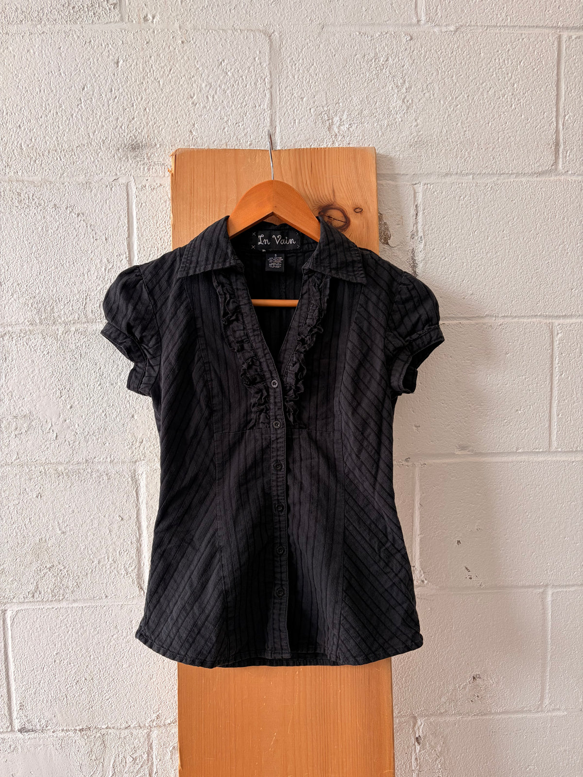 Ruffled Black Short Sleeve Top : S