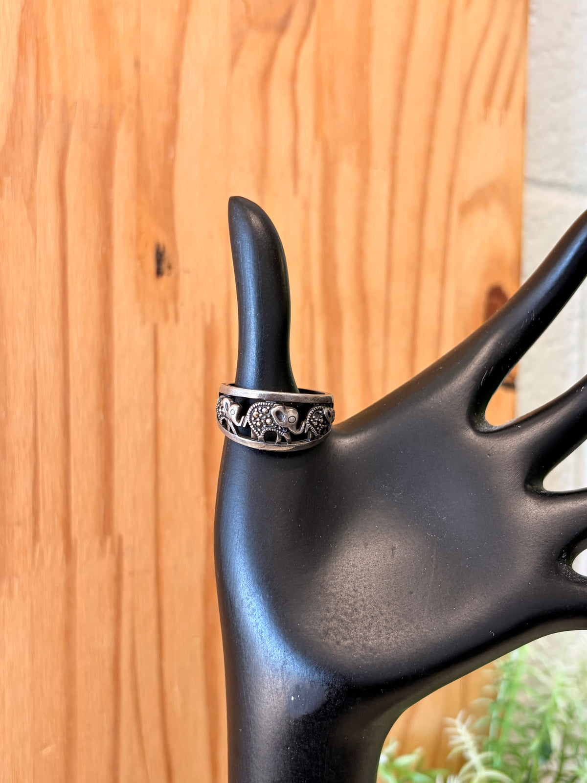925 Silver Elephant Ring : Size 10