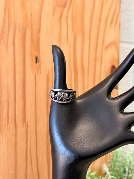 925 Silver Elephant Ring : Size 10