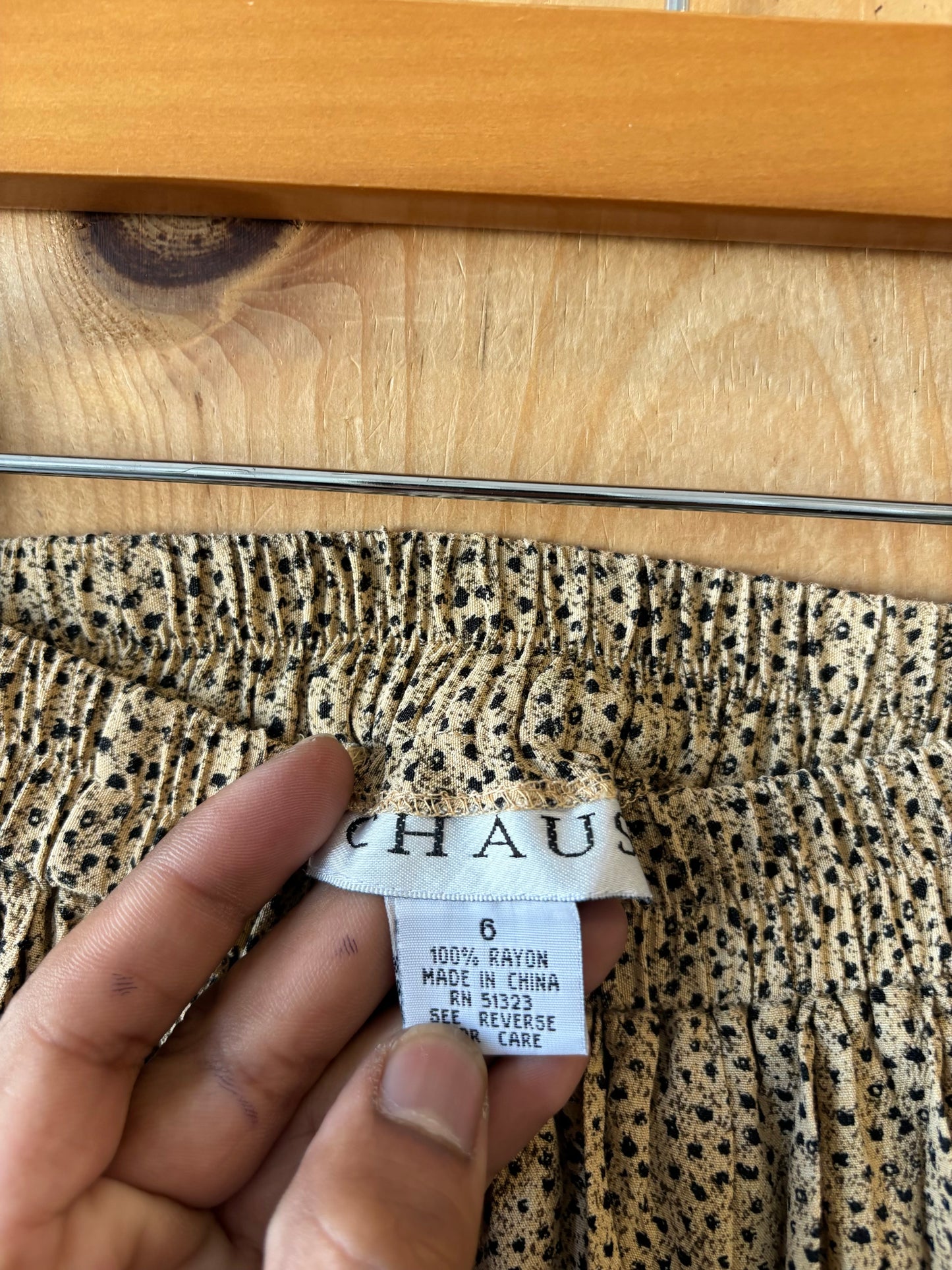 Vtg Patterned Skirt : 26” W