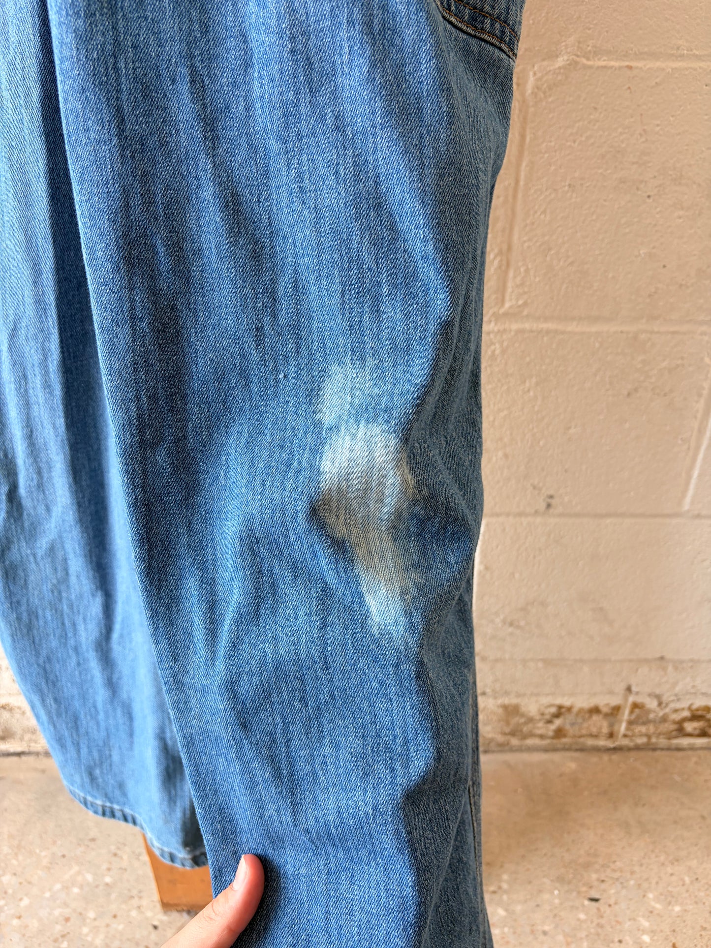 Distressed Carhartt Overalls : XL