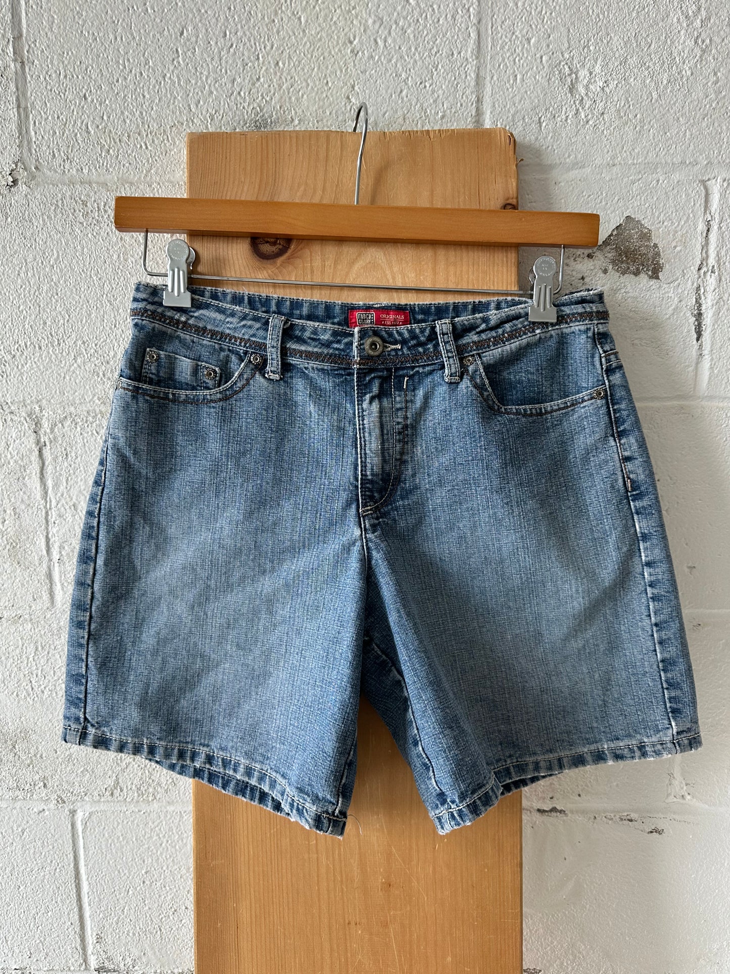 Embroidered Waist Denim Shorts : 8