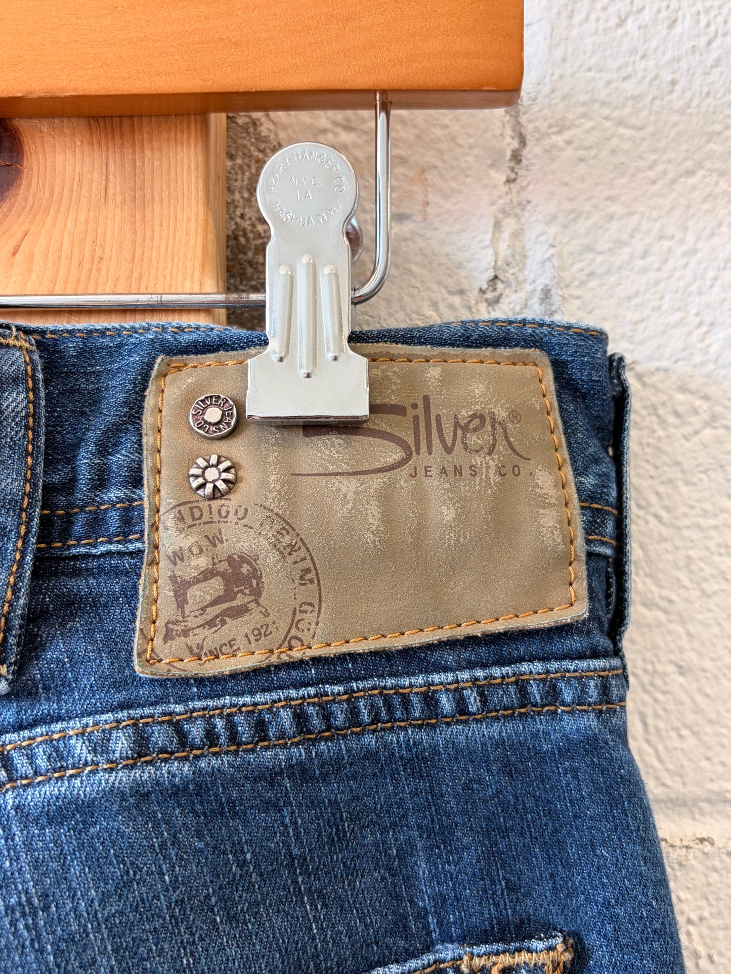 Medium Wash Silver Jeans : 34x30