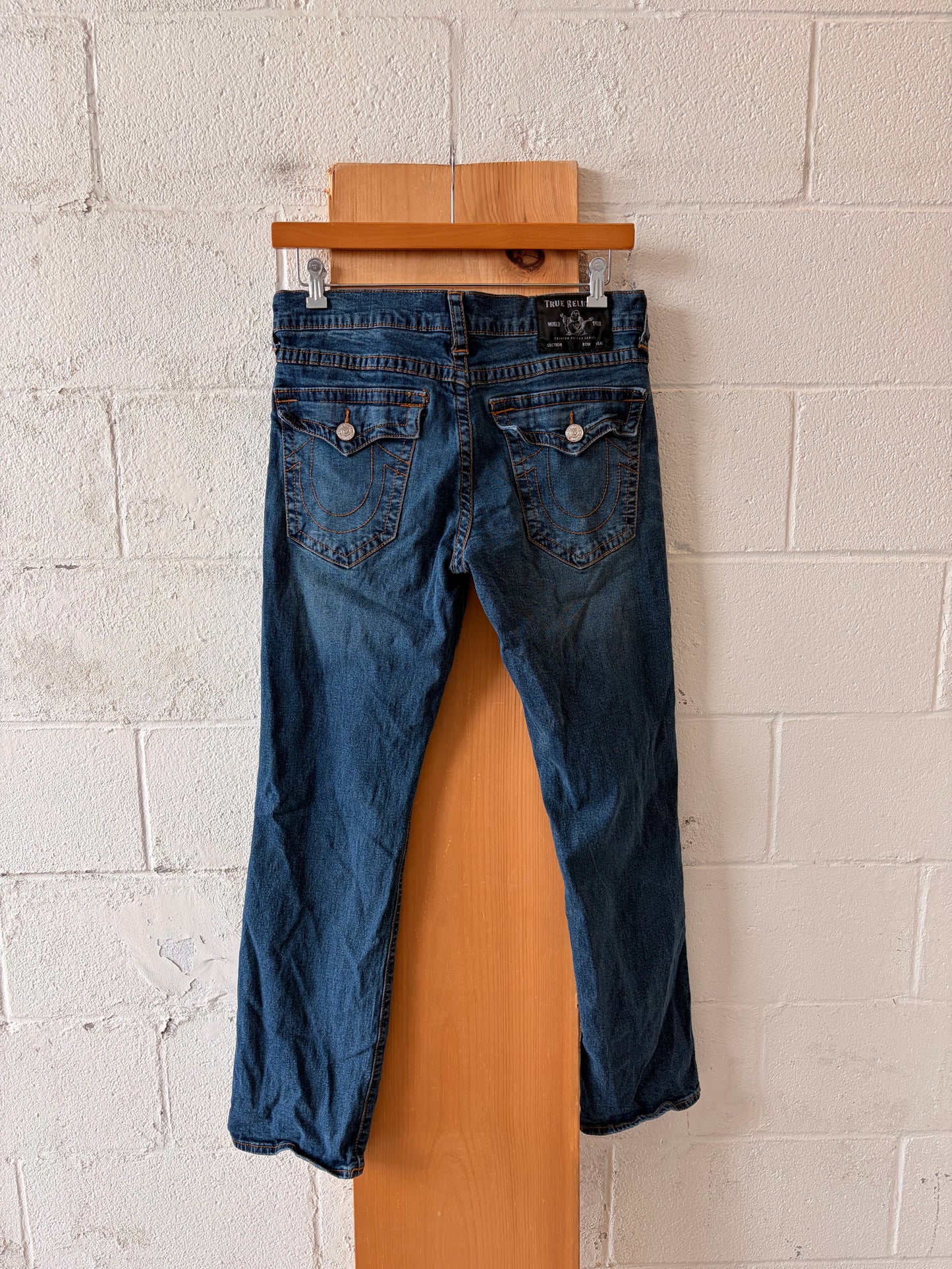 True Religion Straight Leg Jeans : 33
