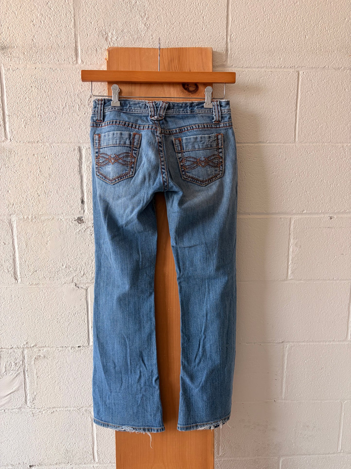 Aeropostale Light Wash Skinny Flare Jeans : 3/4 Short