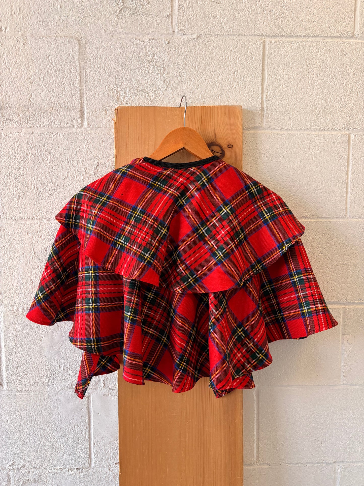 Vtg Scottish Wool Cape : OS