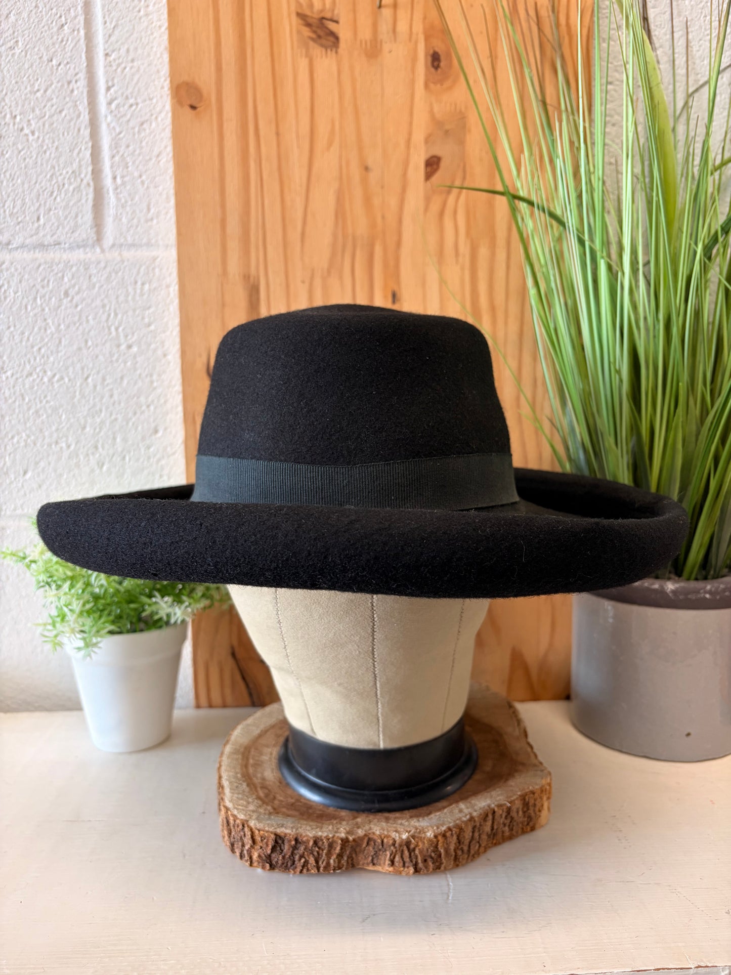 Vtg Black Wool Hat (Local Pick Up Only)