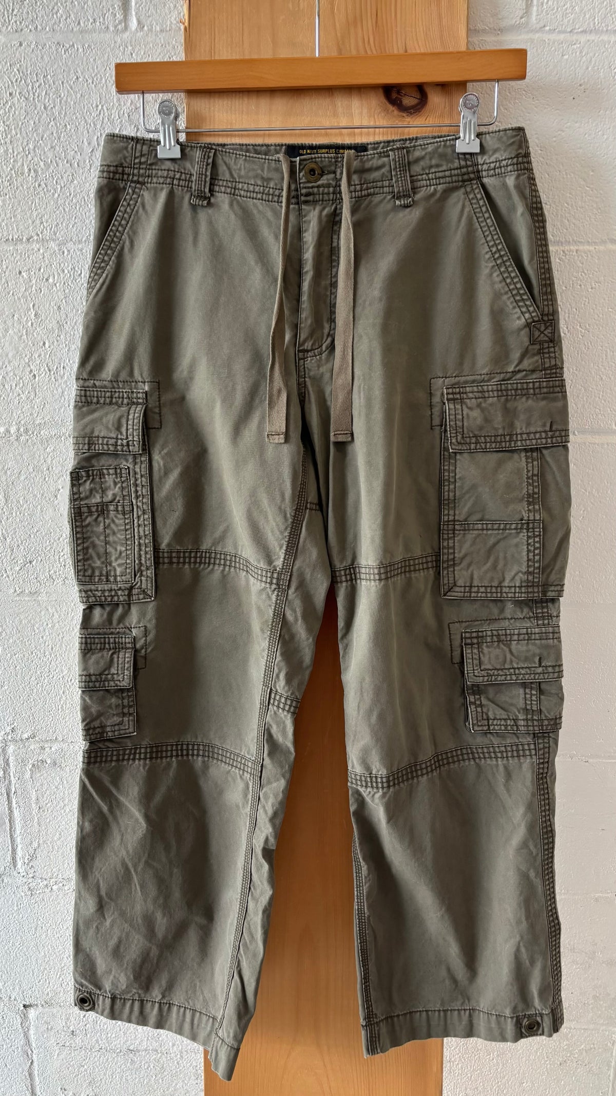 Green Old Navy Surplus Cargos : 32 x 30