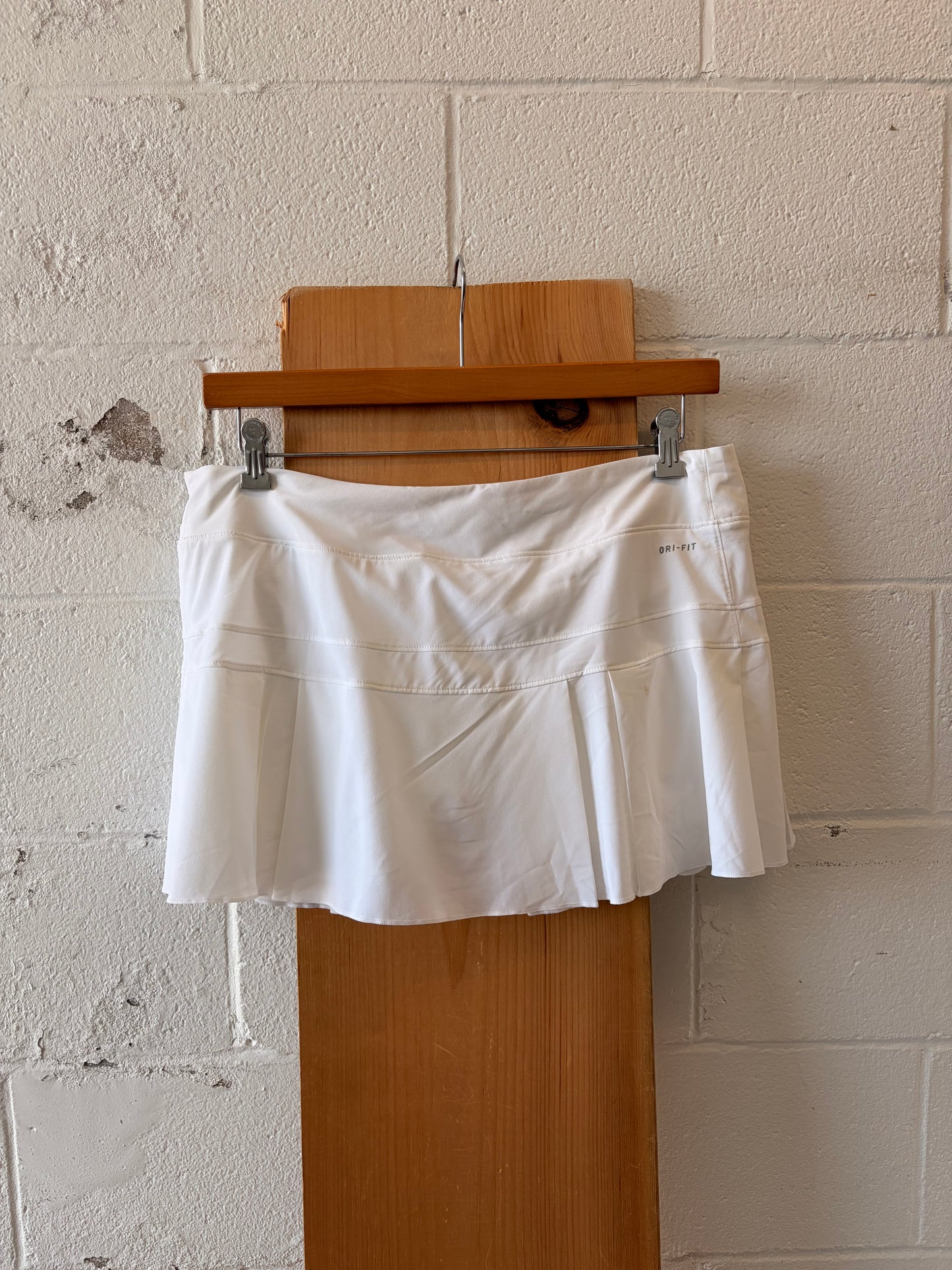 White Pleated Nike Tennis Skort : XL
