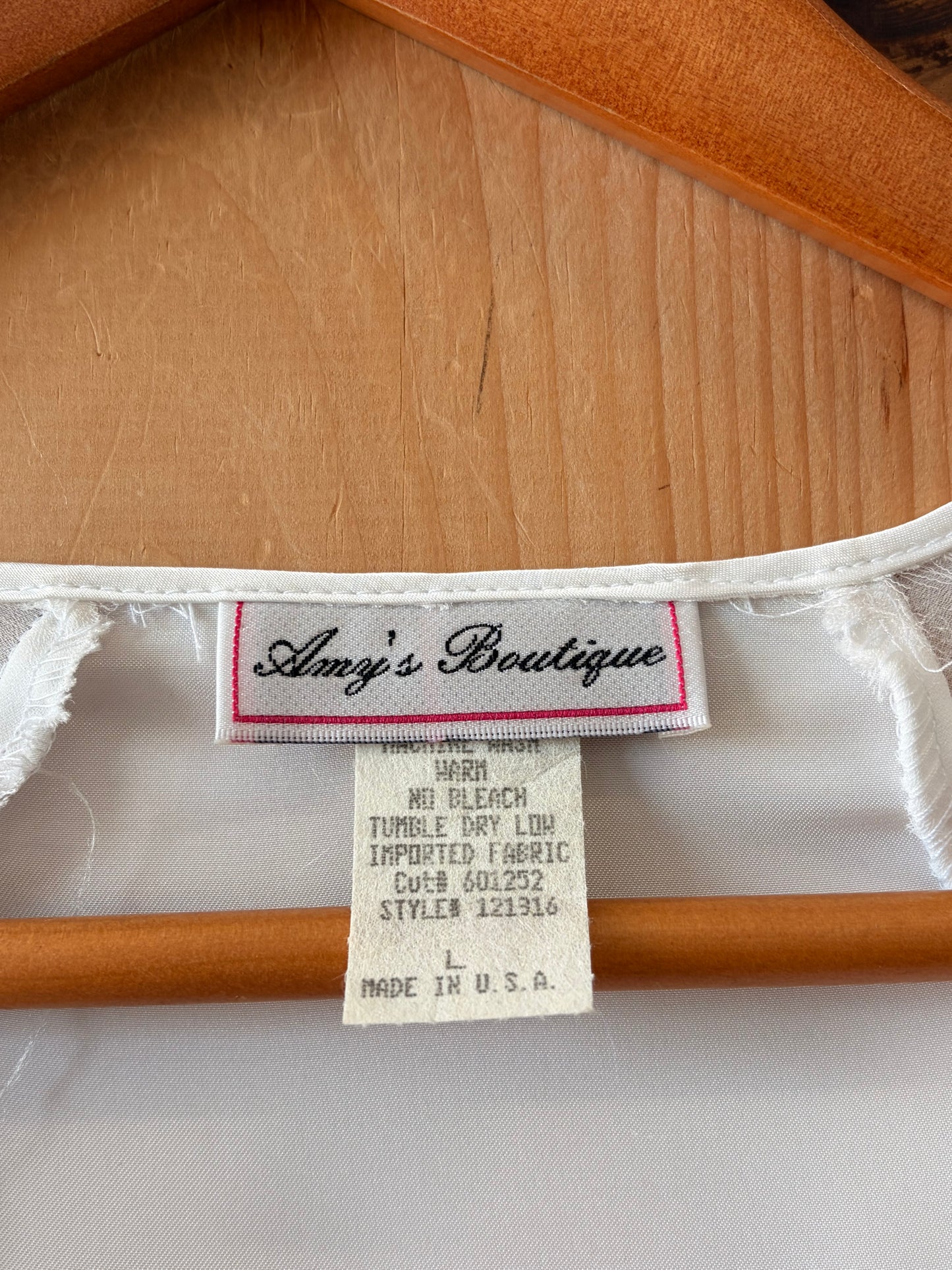 Vtg White Robe : L