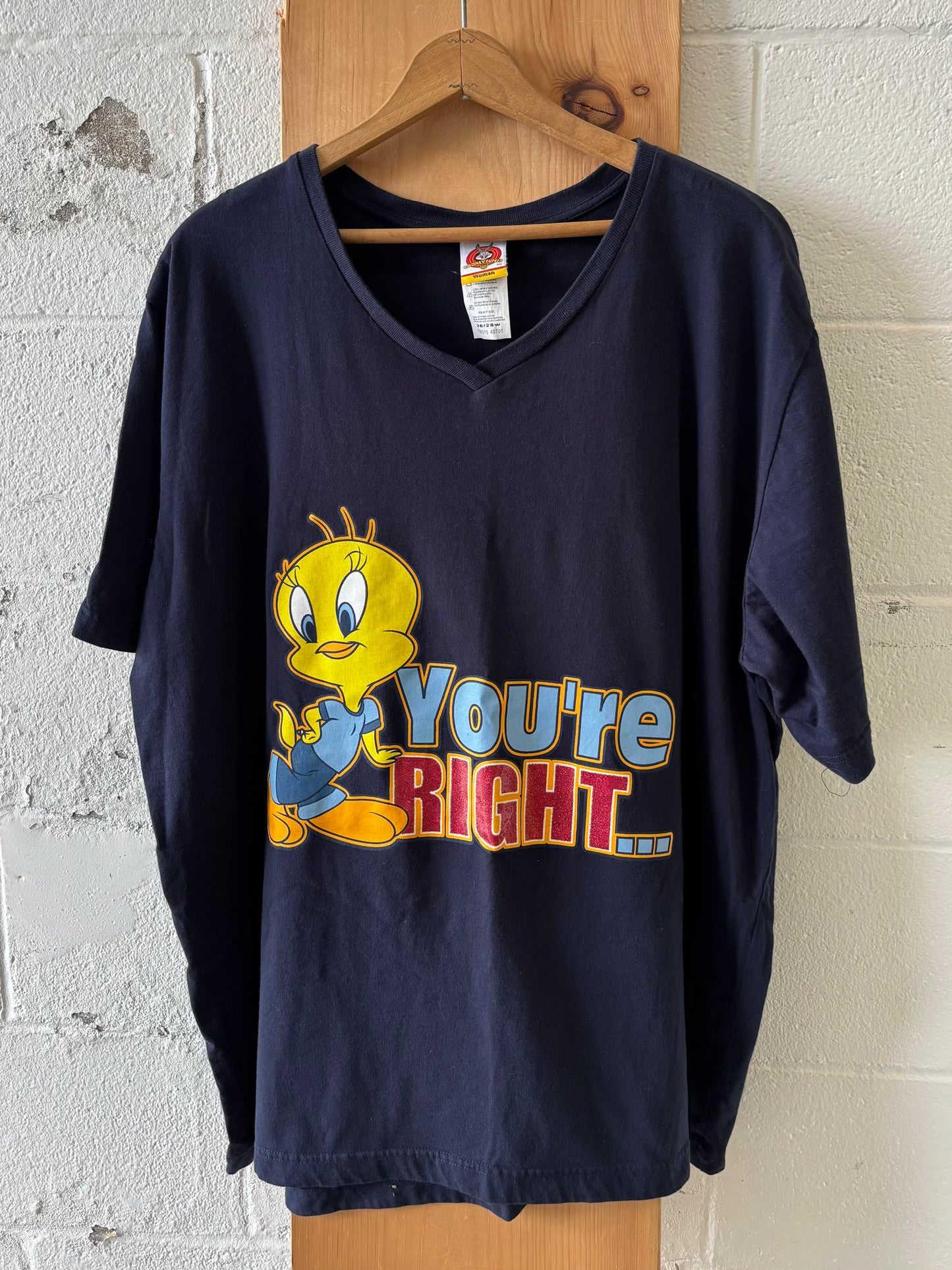 Looney Tunes Graphic Tee : 26/28 W