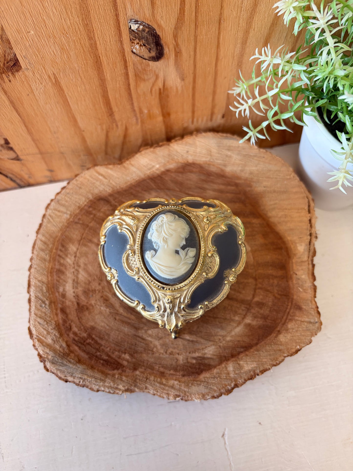 Heart Shaped Cameo Trinket Box (Local Pick Up Only)