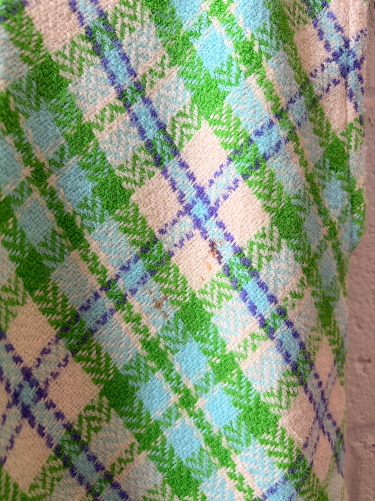 Vtg Plaid Green Skirt : 25”W