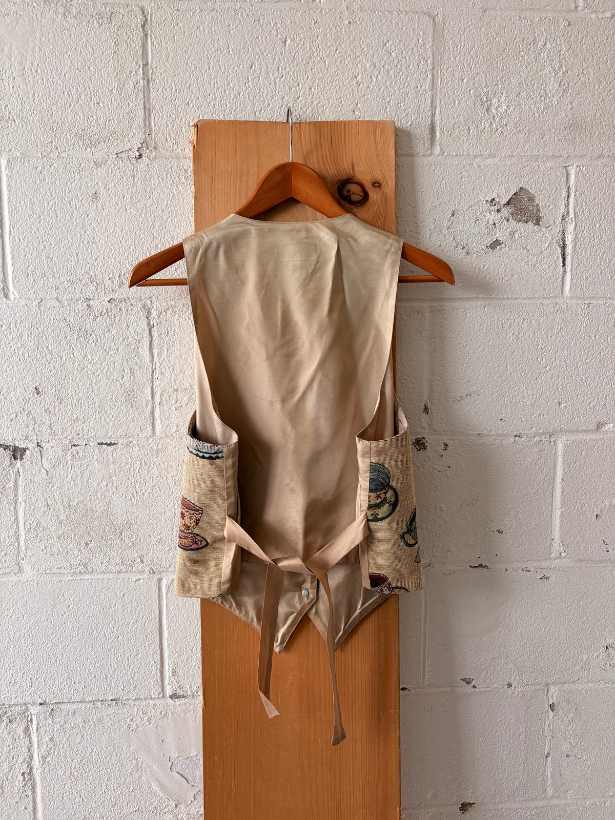 Vtg Teacup Vest : L