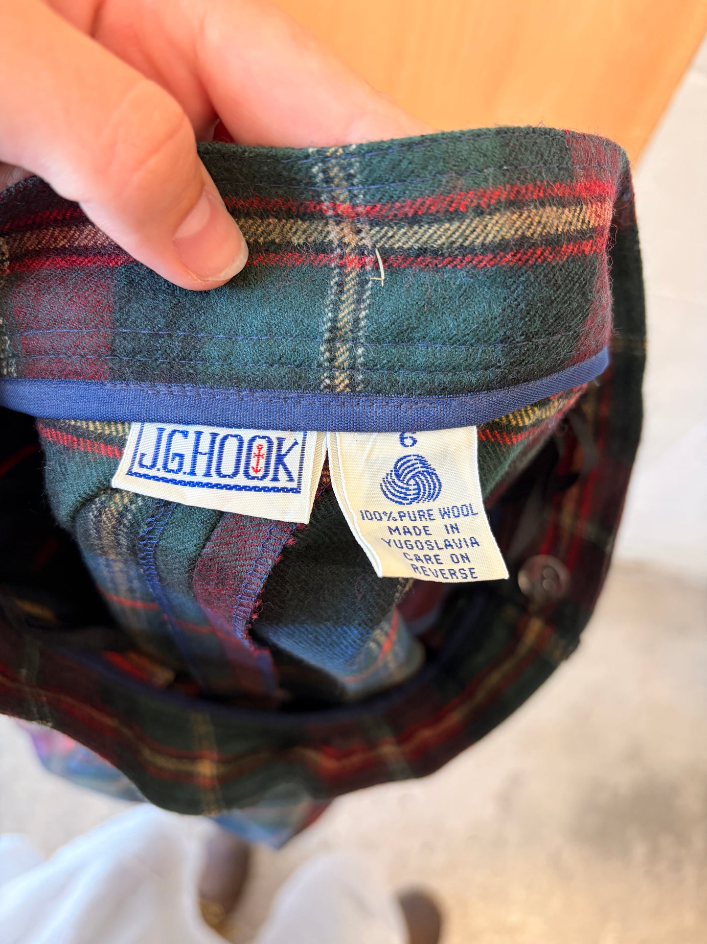 Vtg Long Plaid Wool Skirt : 26”W