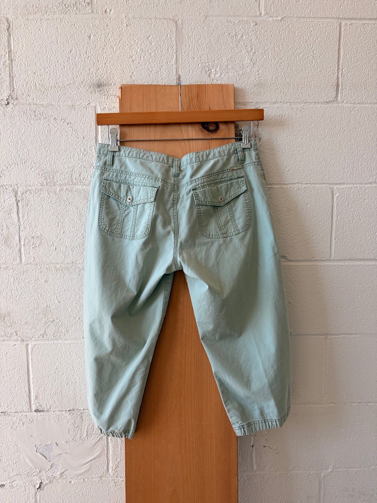 Union Bay Seagram Green Capris : 32”W