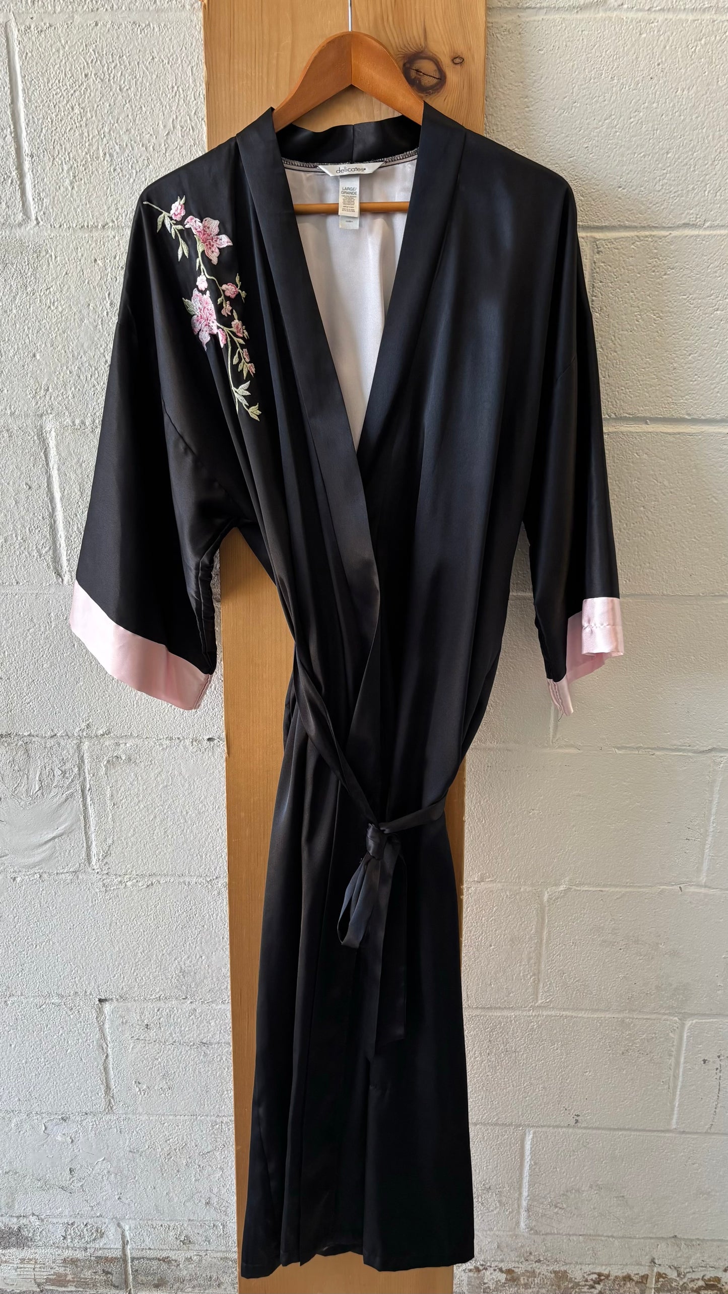 Satin Black Kimono Robe : L