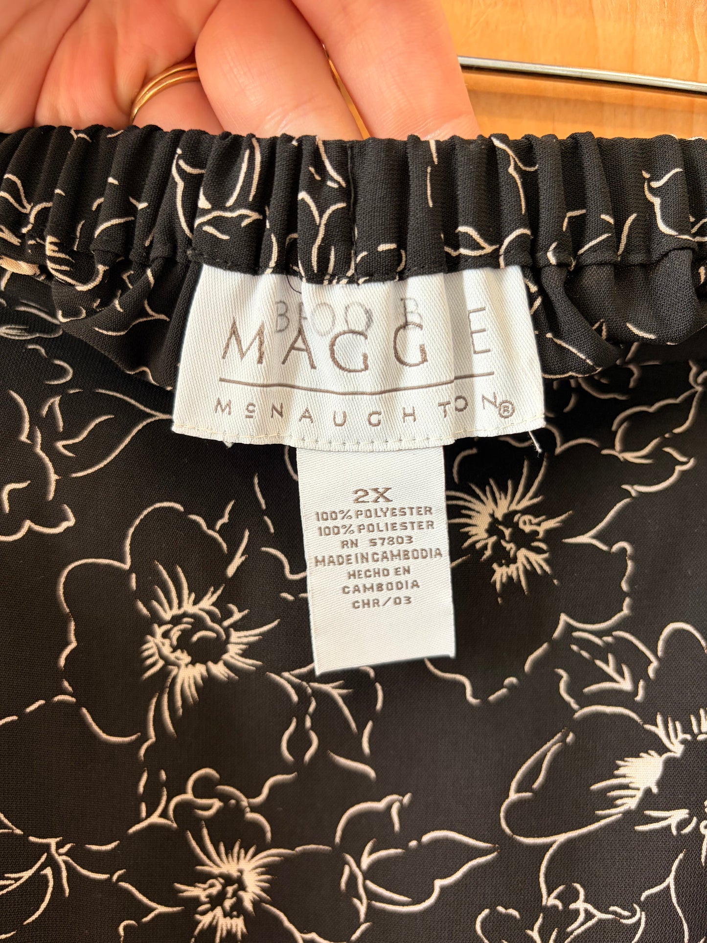 Black & White Floral Skirt : 2X