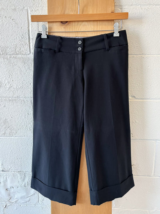 Black Capri Trousers : 7