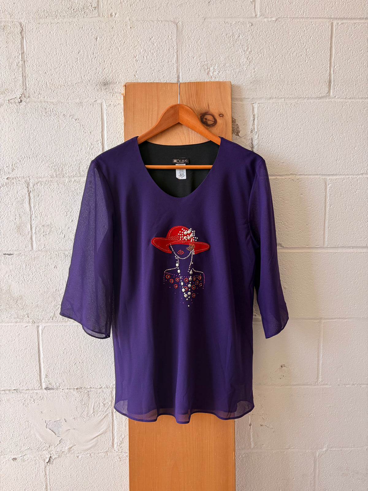Red Hat Lady Embellished Top : 1X